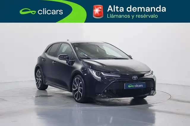 Toyota Corolla view 3