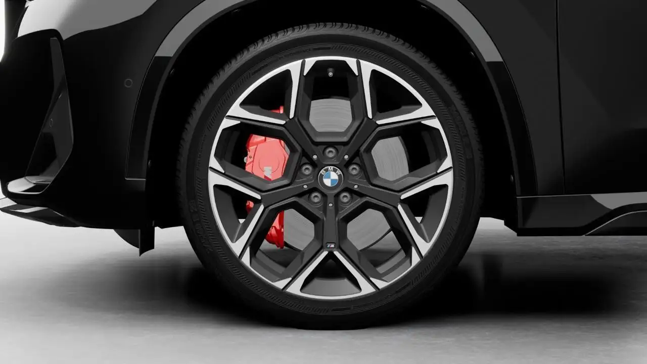 BMW X1 снимка BMW X1