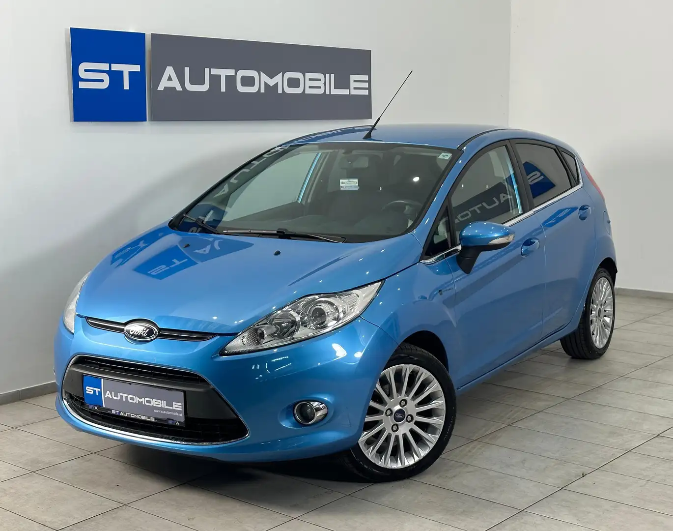 Ford Fiesta Titanium //KLIMA // EINPARKHILFE // Blu/Azzurro - 1
