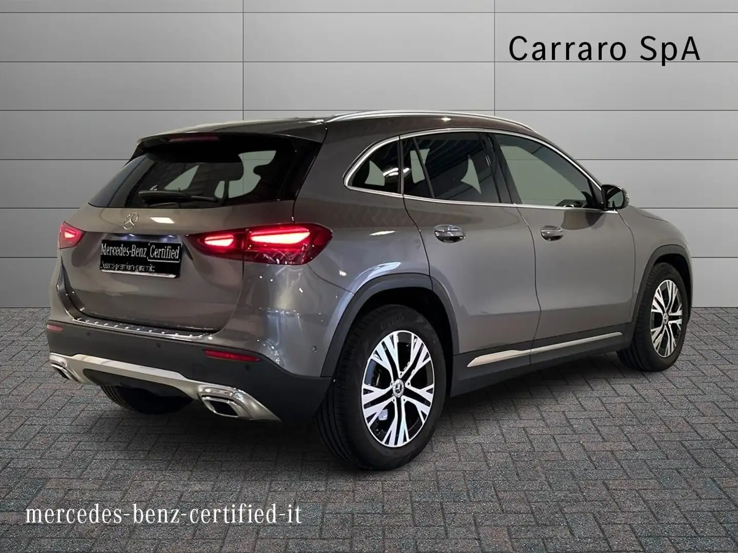 Mercedes-Benz GLA 180 - GLA 180 d Progressive Advanced auto Grigio - 2