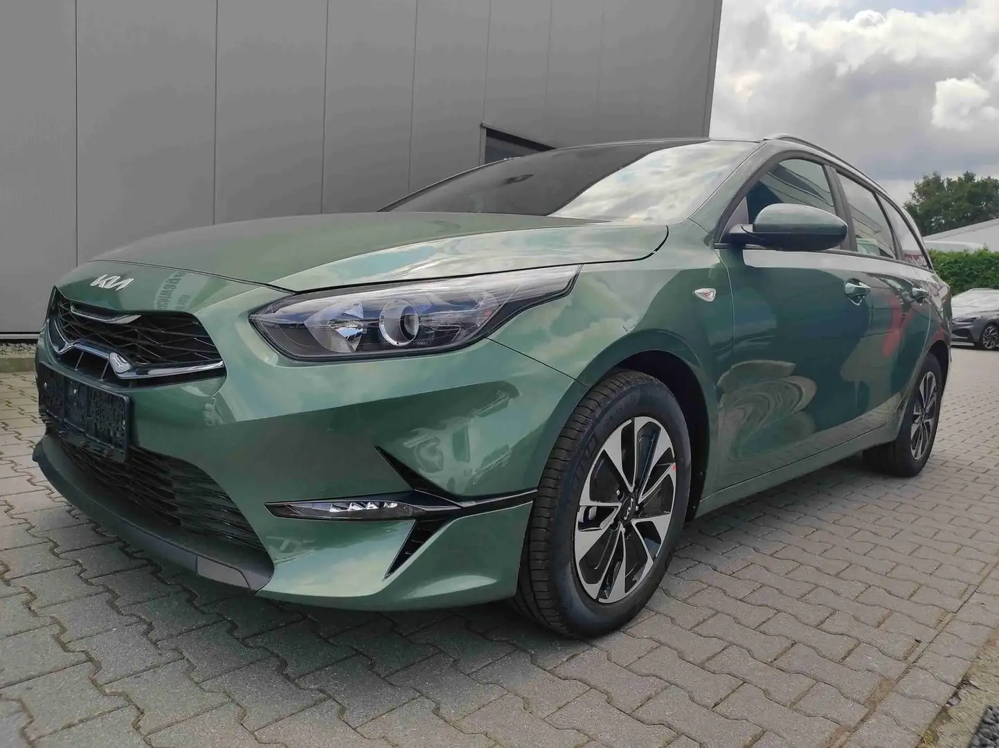 Kia Ceed SW / cee'd SW Ceed SW Spin*MJ25*Navi*Shzg*Lhzg*PDC*Cam*16Zoll* Verde - 1