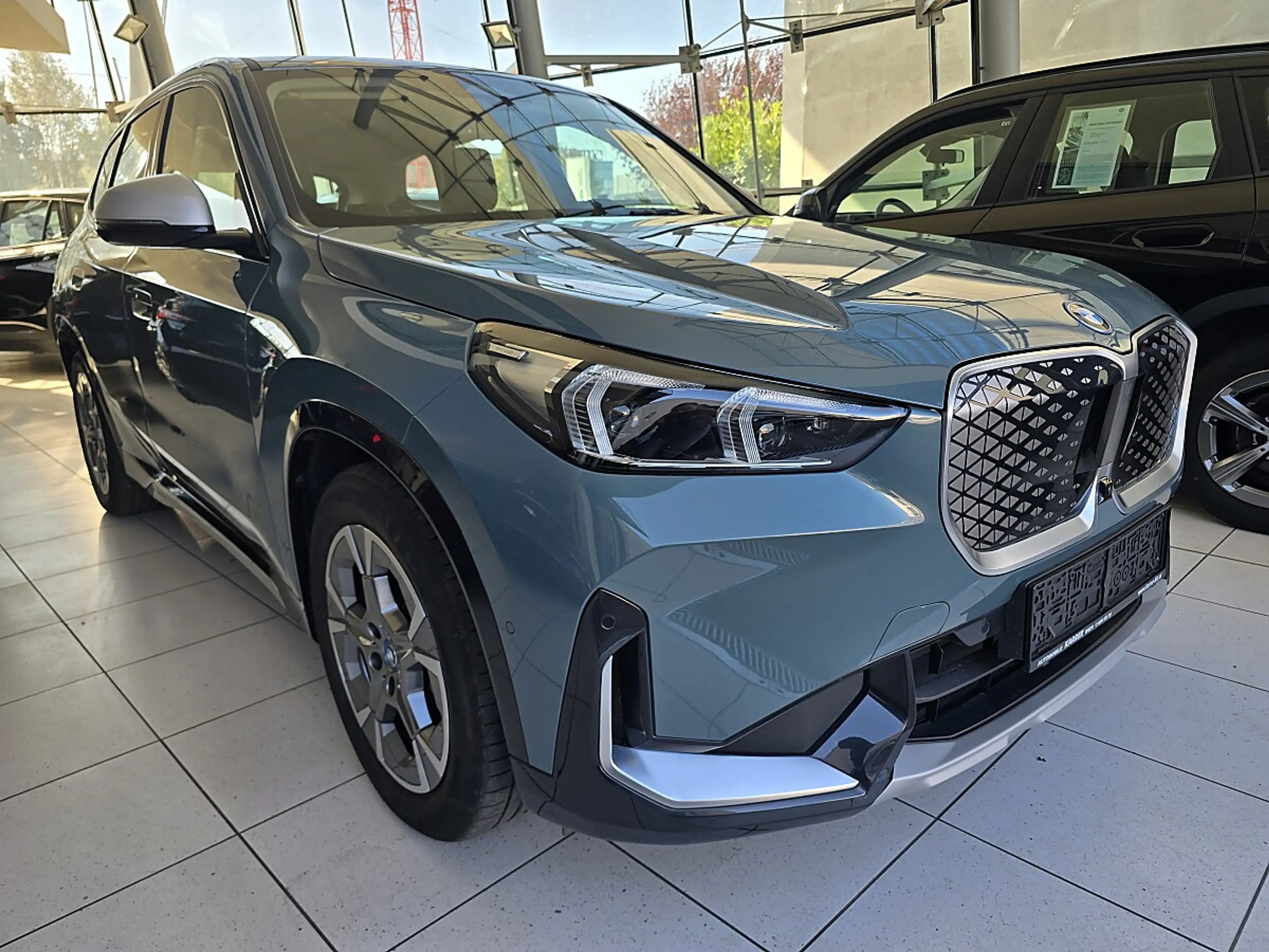 BMW iX1 xDrive30 "X Line" Vollleder/Head-Up/Komfortzugang — photo 4