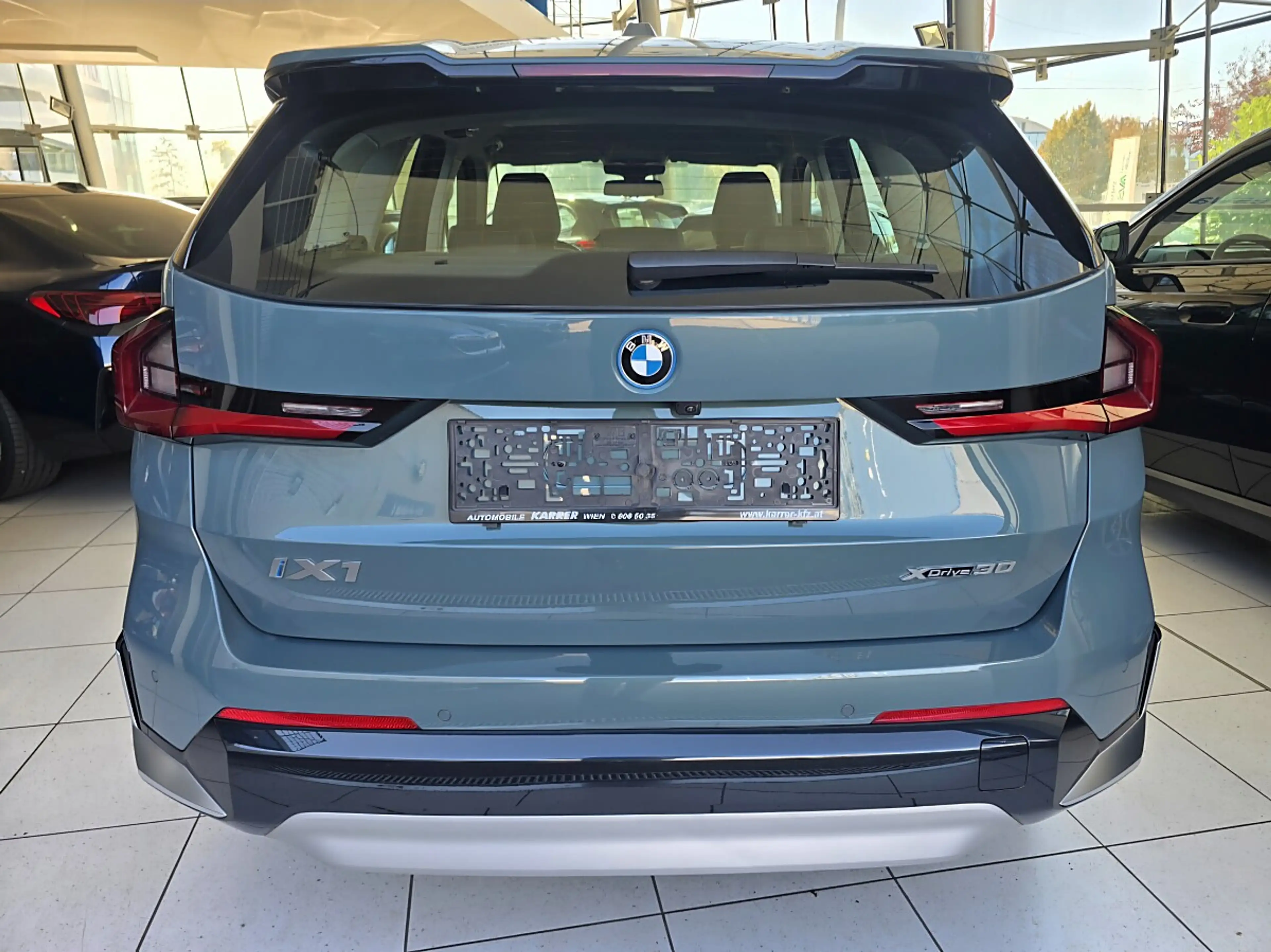 BMW iX1 xDrive30 "X Line" Vollleder/Head-Up/Komfortzugang — photo 5