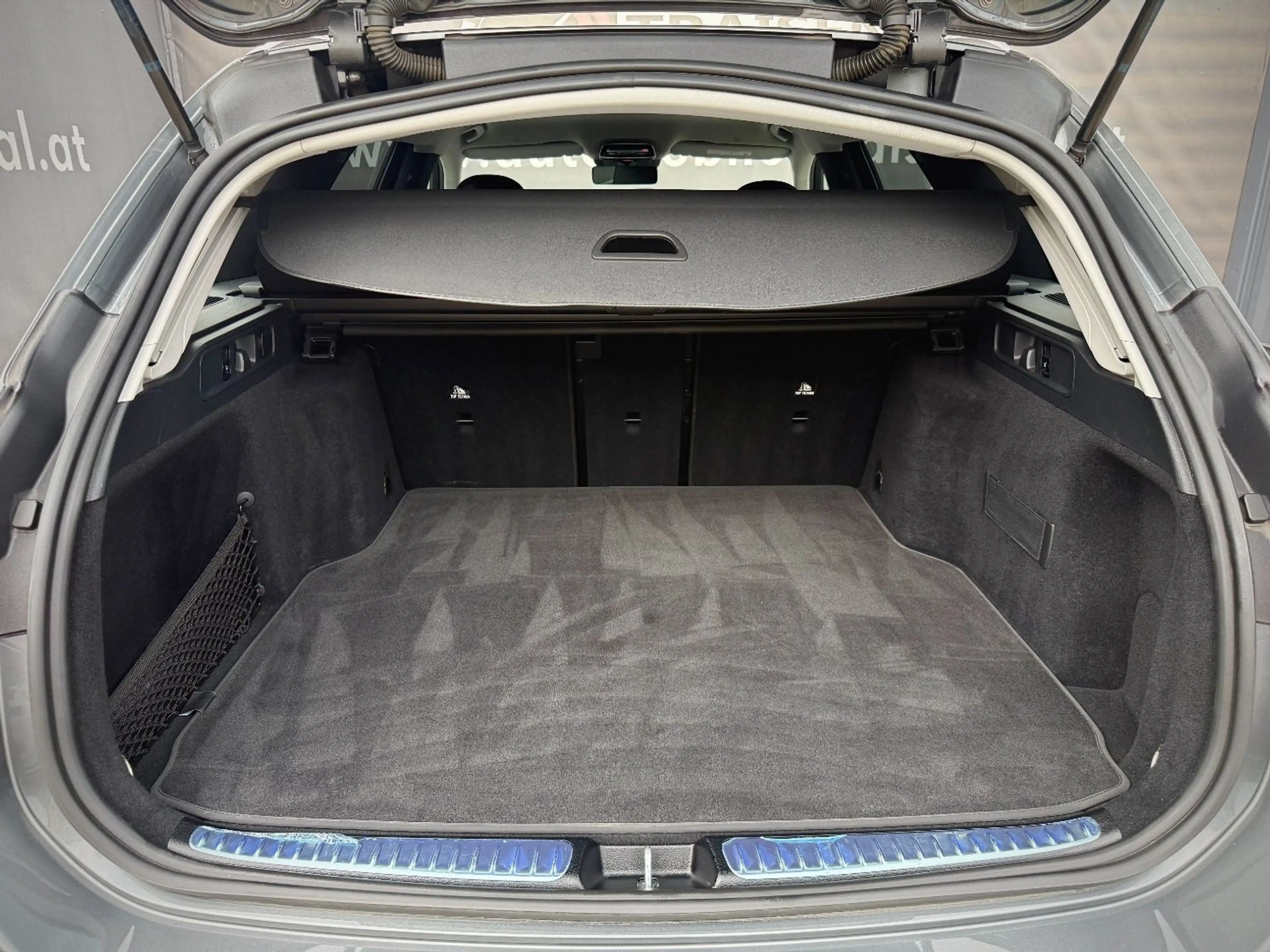 Mercedes-Benz C 220 d 4Matic AMG Line/DigitalLight/Night-Paket — photo 13