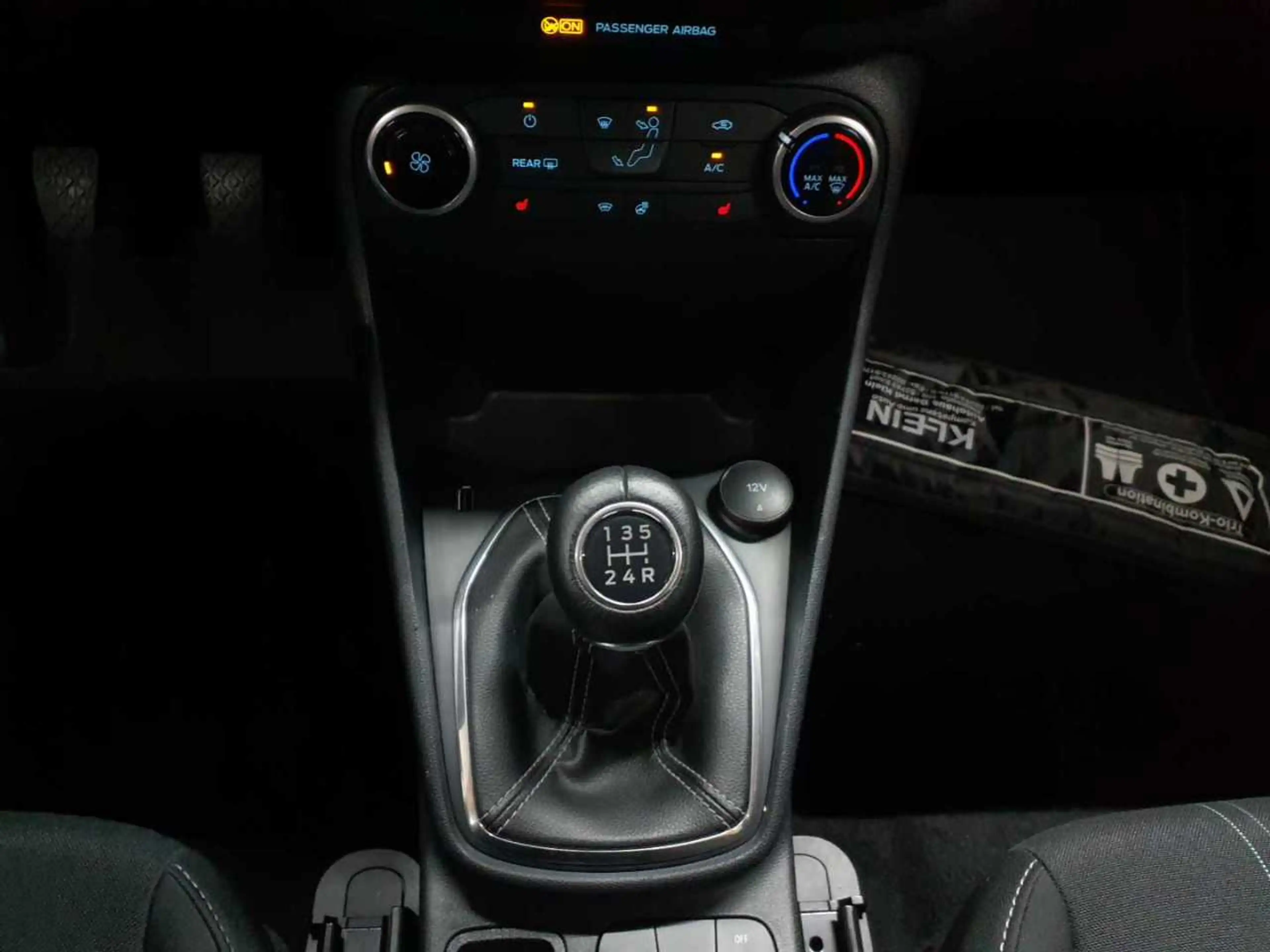 Ford Fiesta Fiesta 1.1 S&S COOL&CONNECT — photo 10