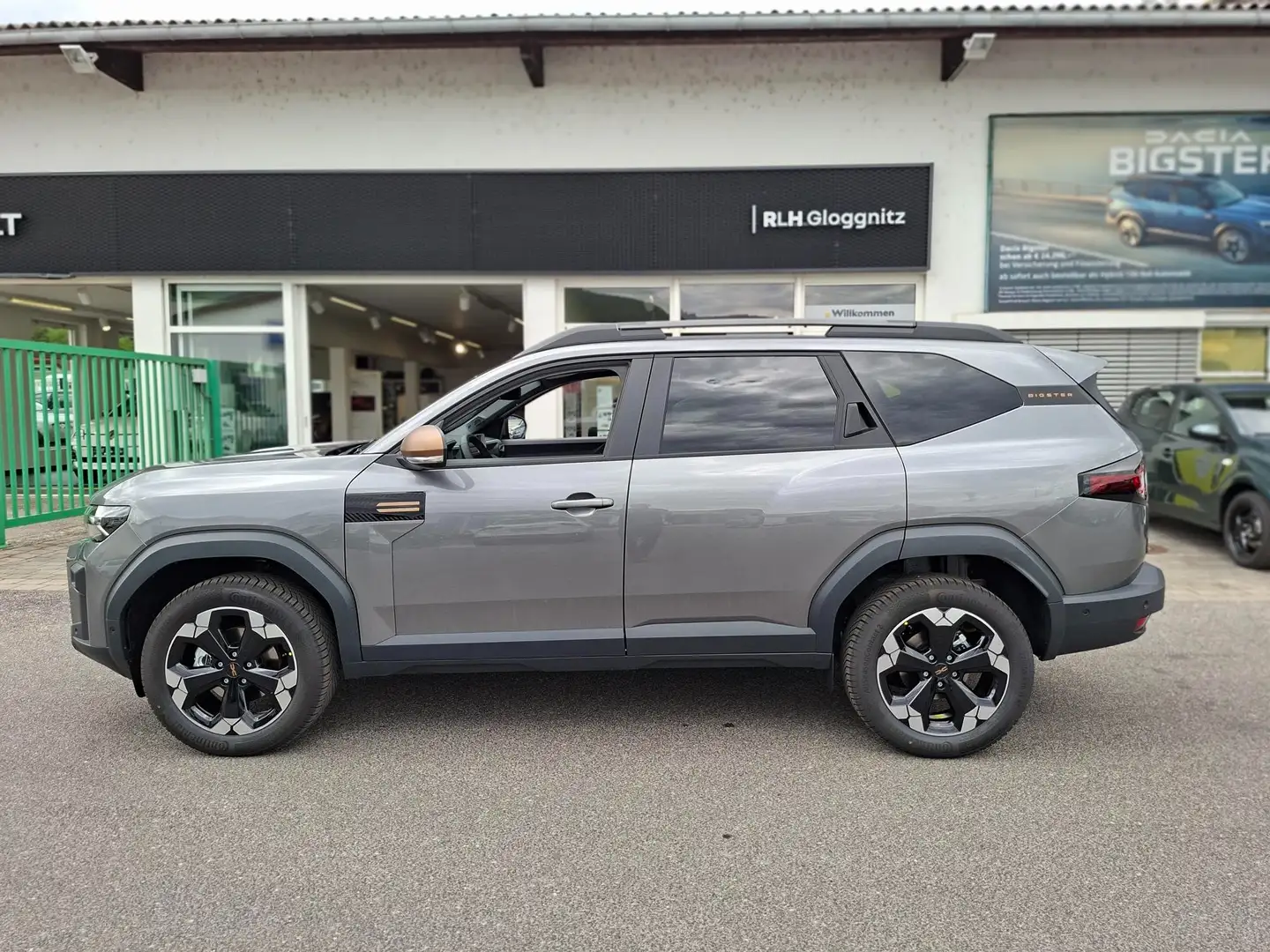Dacia Bigster Extreme Hybrid 150 4x4 Automatic-Allrad Grau - 2