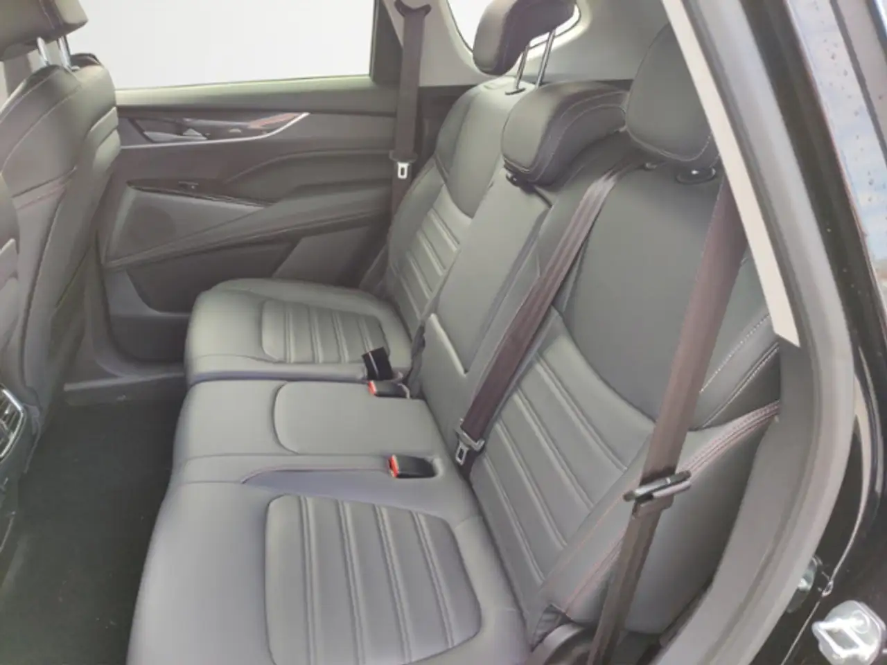 Maxus Euniq 6 SUV PANO+KAMERA+LED+70kWh 11