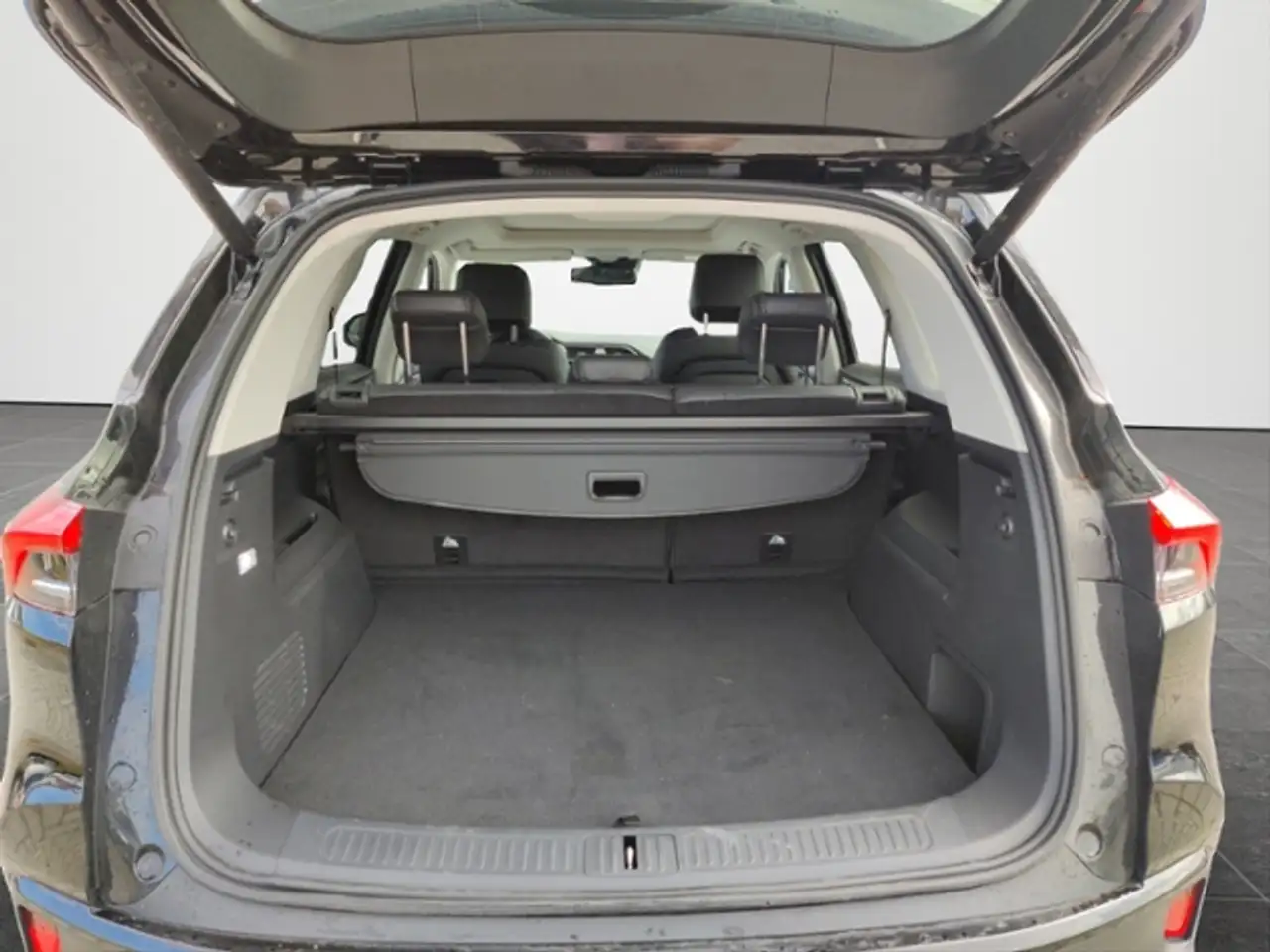 Maxus Euniq 6 SUV PANO+KAMERA+LED+70kWh 18