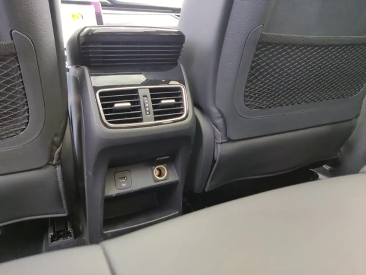 Maxus Euniq 6 SUV PANO+KAMERA+LED+70kWh 23