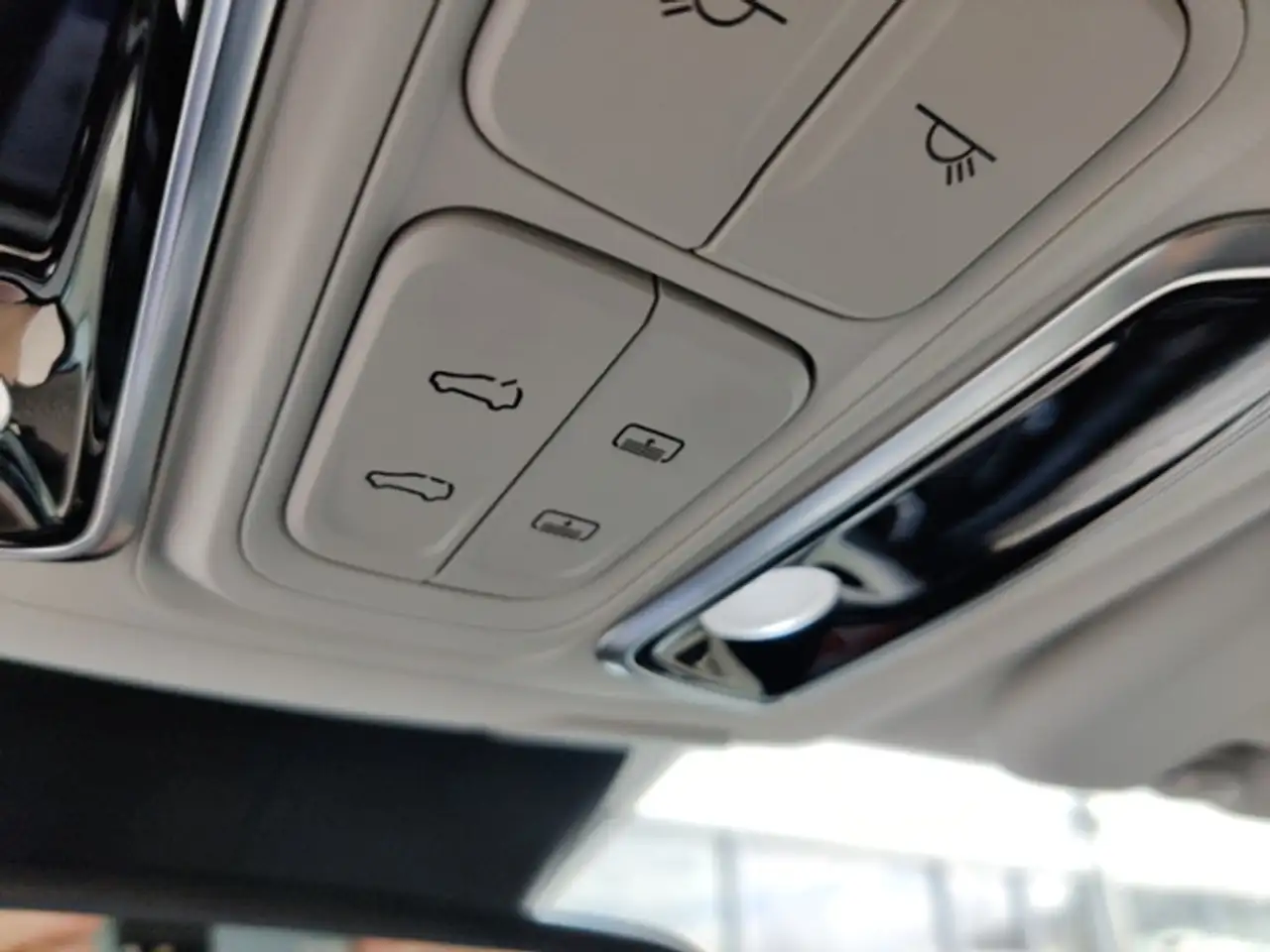Maxus Euniq 6 SUV PANO+KAMERA+LED+70kWh 20