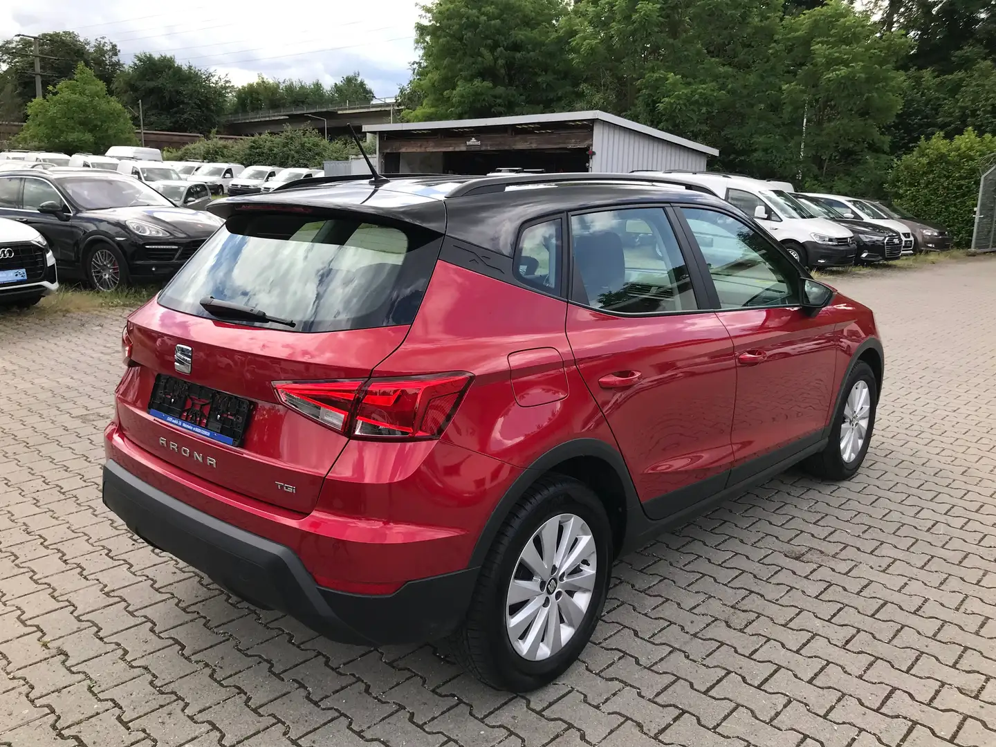 SEAT Arona Style 1.0 TGI CNG Erdgas Sitzheizung PDC 1. Hand Rot - 2