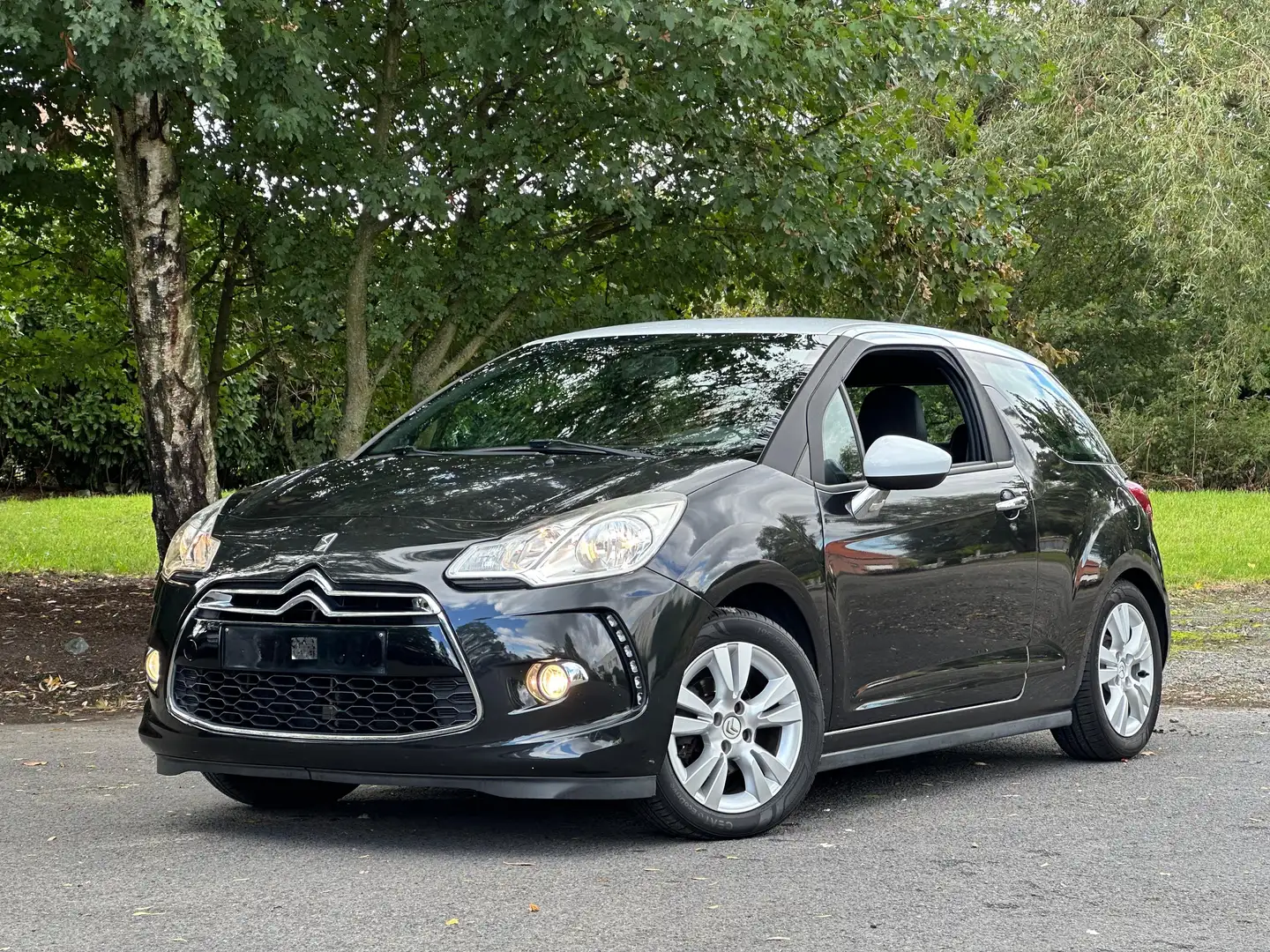 Citroen DS3 DS3 VTi 95 Chic Benzine Zwart - 1