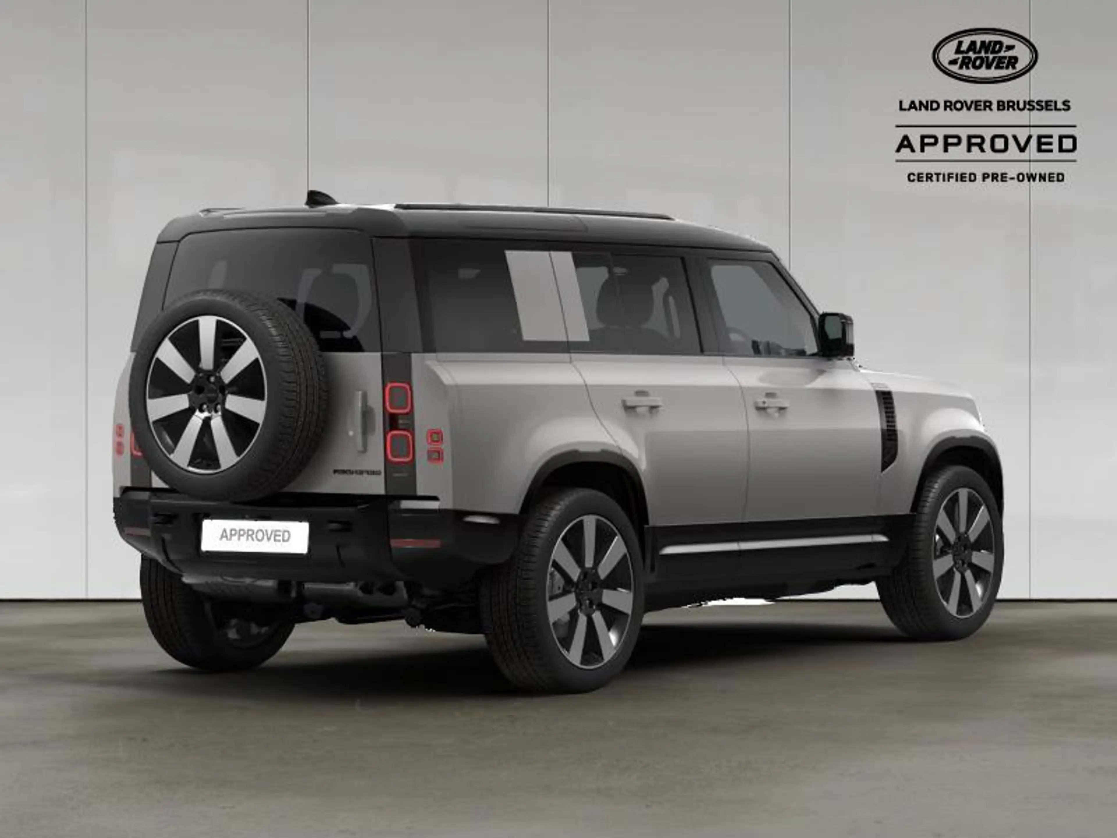 Land Rover Defender 110 D350 X-Dynamic HSE Warranty until 05/2031 — photo 2