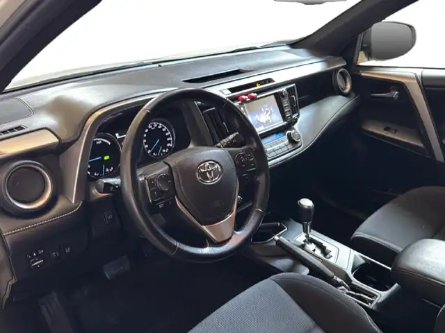 Toyota Rav4 view 7
