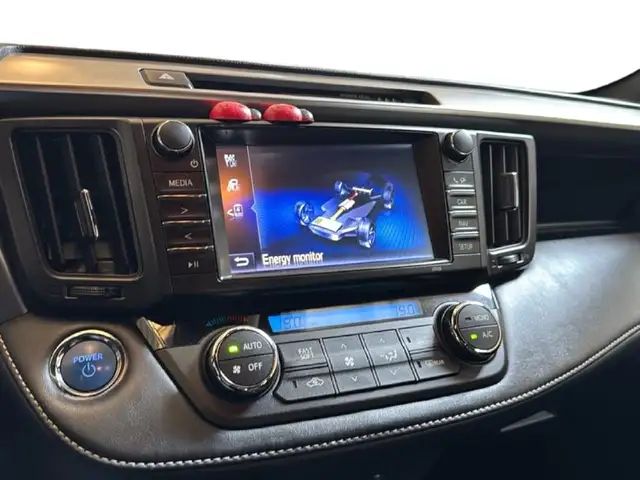 Toyota Rav4 view 11