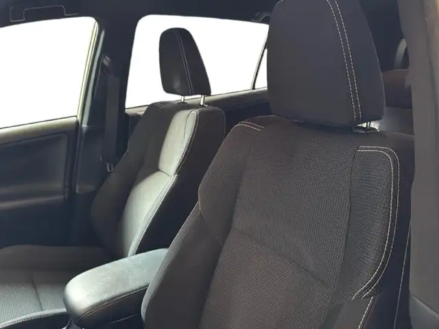 Toyota Rav4 view 14