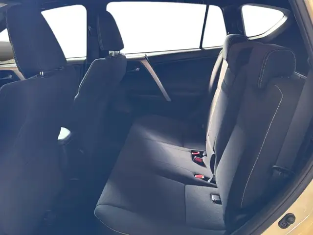 Toyota Rav4 view 15