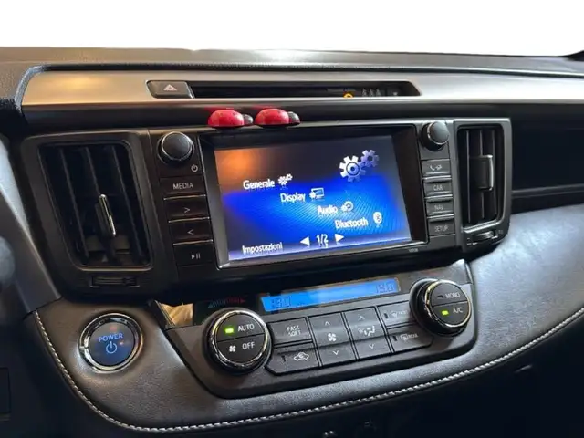 Toyota Rav4 view 12