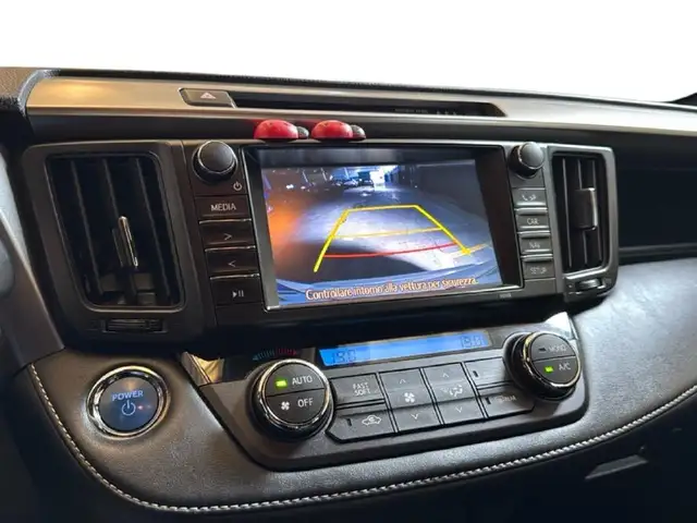 Toyota Rav4 view 10