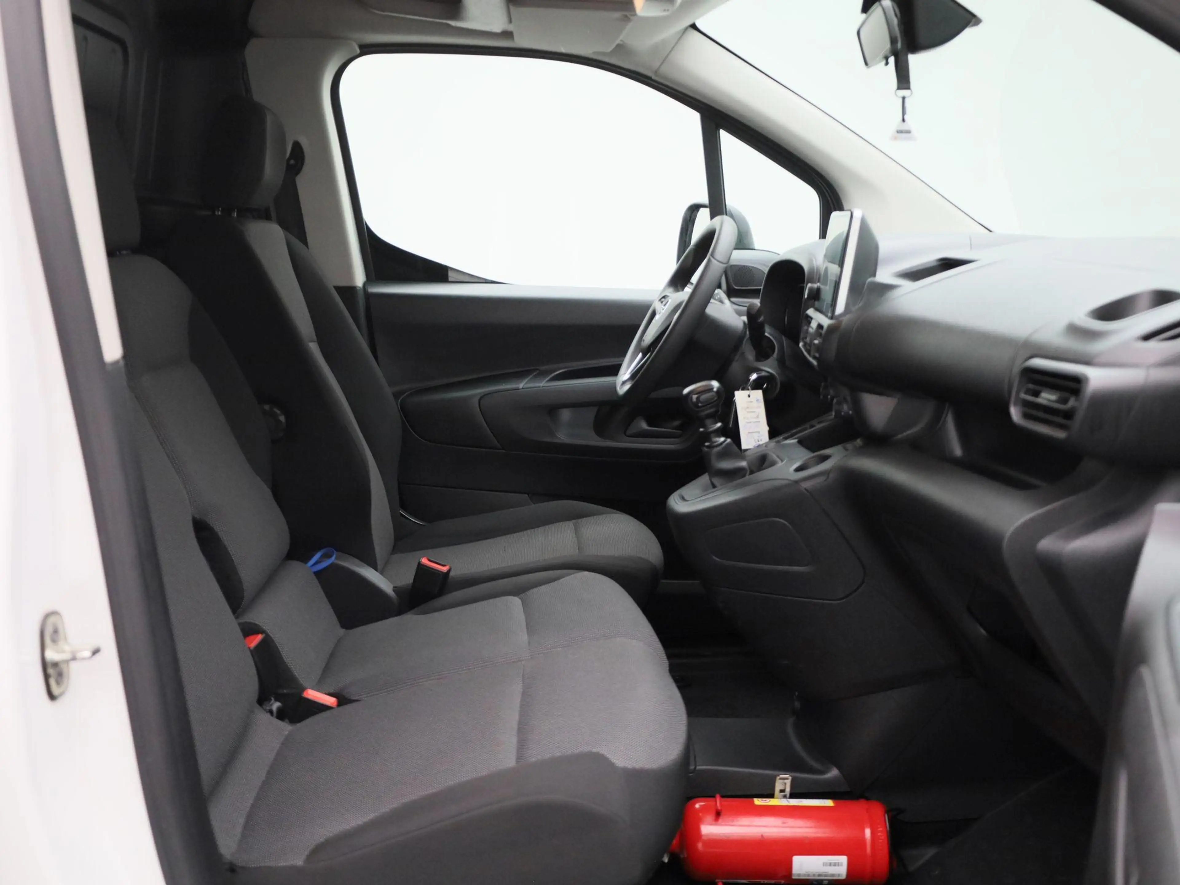 Opel Combo 1.5 Turbo 75kW 2.3T L2H1 Edition | PDC A | Bluetoo — photo 14