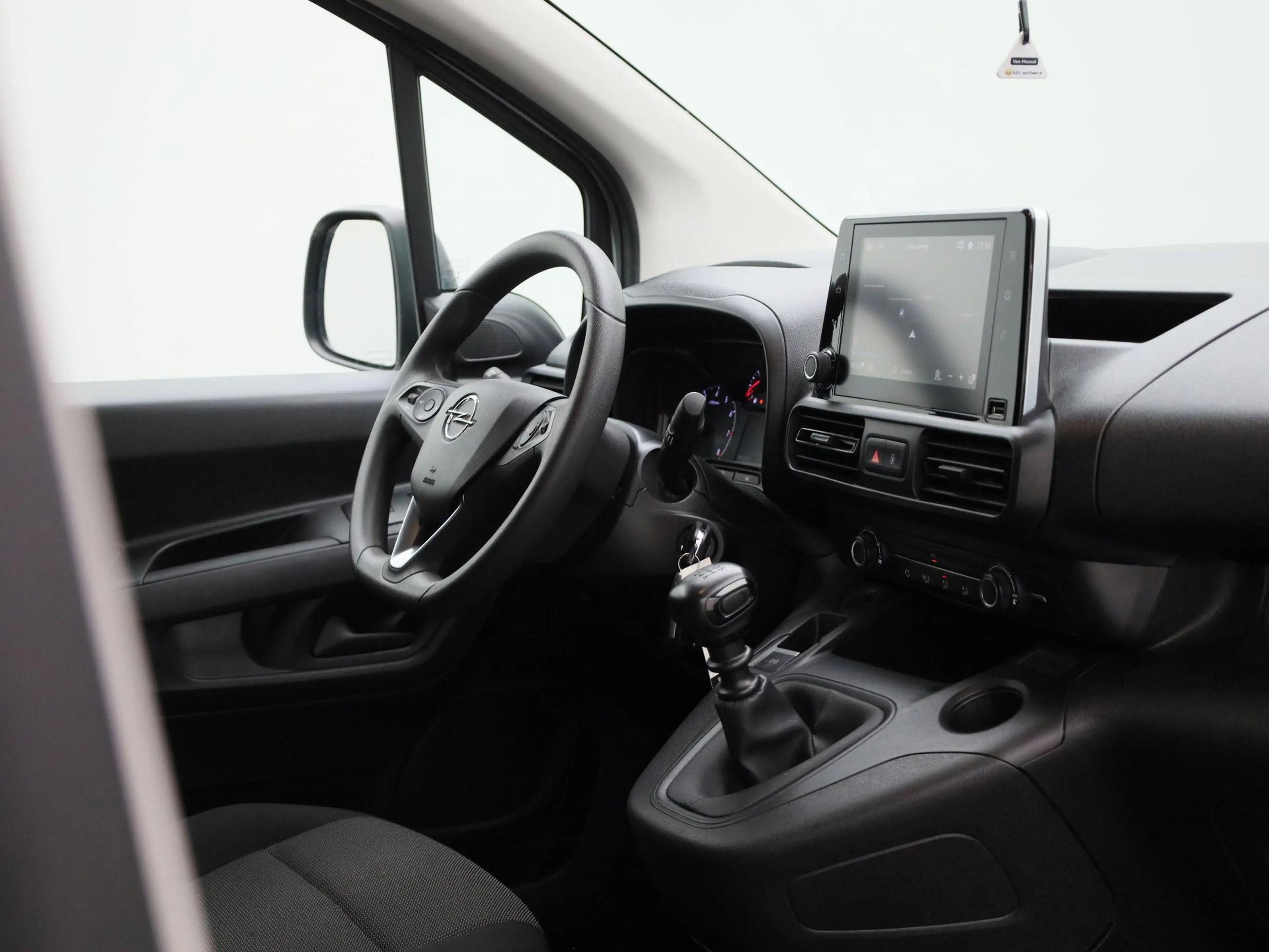 Opel Combo 1.5 Turbo 75kW 2.3T L2H1 Edition | PDC A | Bluetoo — photo 9