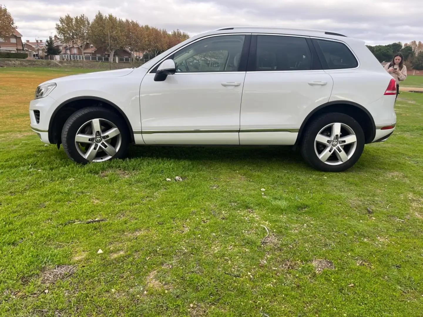 Volkswagen Touareg 3.0TSI Hybrid Blanc - 1