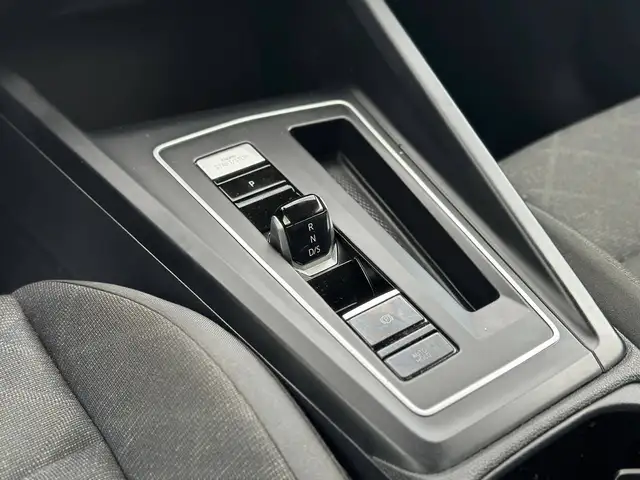 Volkswagen Golf view 14