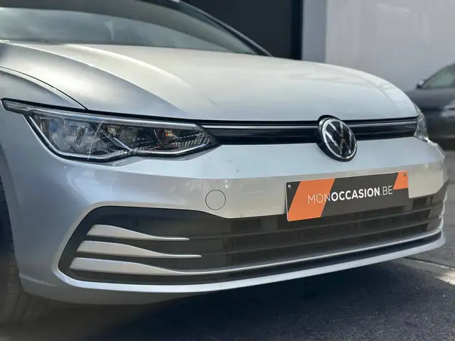 Volkswagen Golf view 3