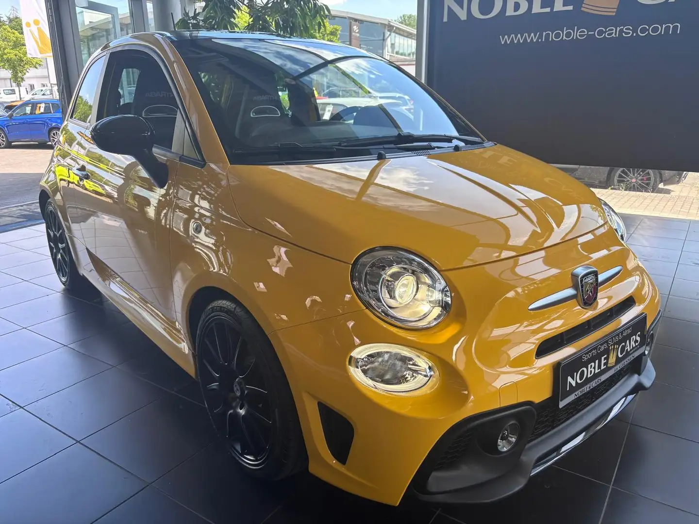 Abarth 595 Pista KLIMA XENON ALU CARPLAY BEATS Gelb - 1