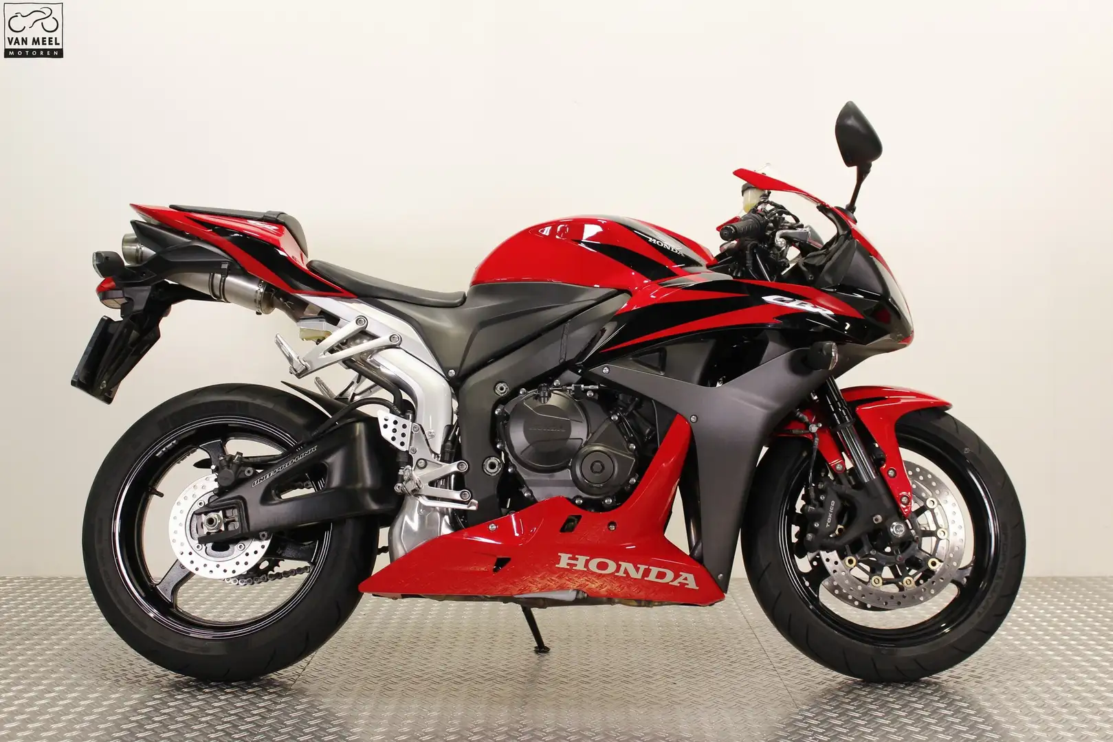 Honda CBR 600 RR Rot - 1