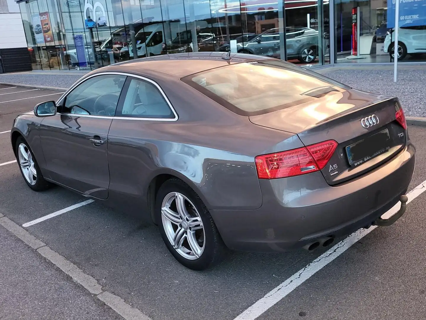 Audi A5 2.0 TDI DPF multitronic Grijs - 2
