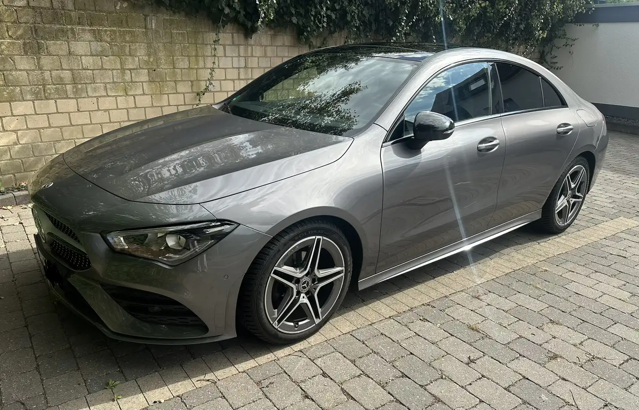 Mercedes-Benz CLA 180 Mercedes CLA 180 Coupé, AMG Line, Pano, LED, Ambie — photo 1 of 12