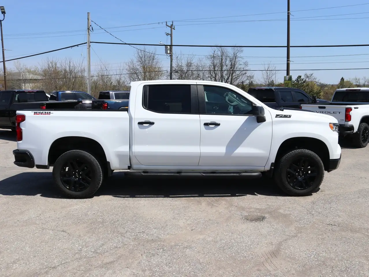 Chevrolet Silverado 1500 снимка Chevrolet Silverado 1500