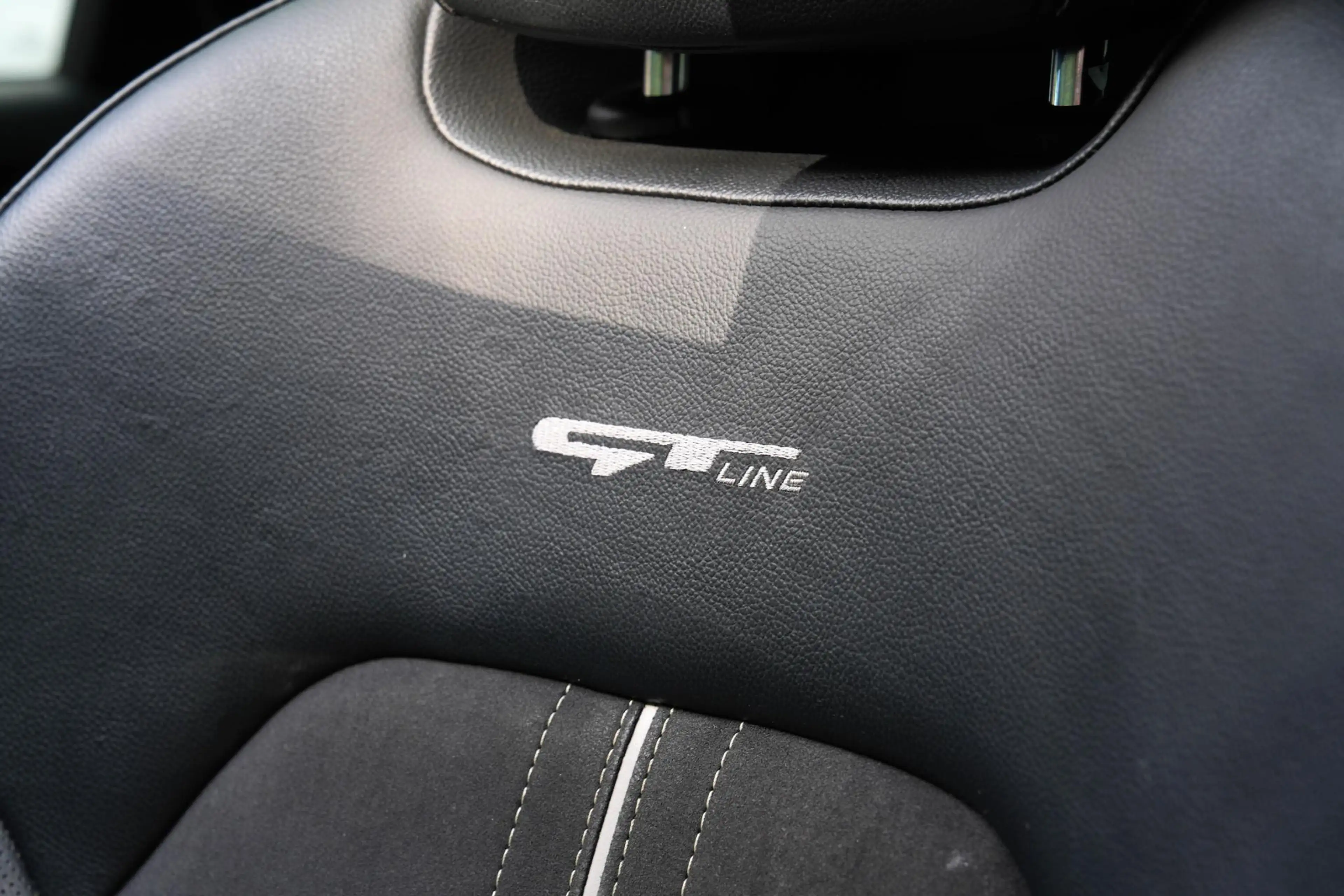 Kia ProCeed / pro_cee'd 1.4 T-GDI GT-PlusLine | Panorama | Carplay | Camer — photo 12