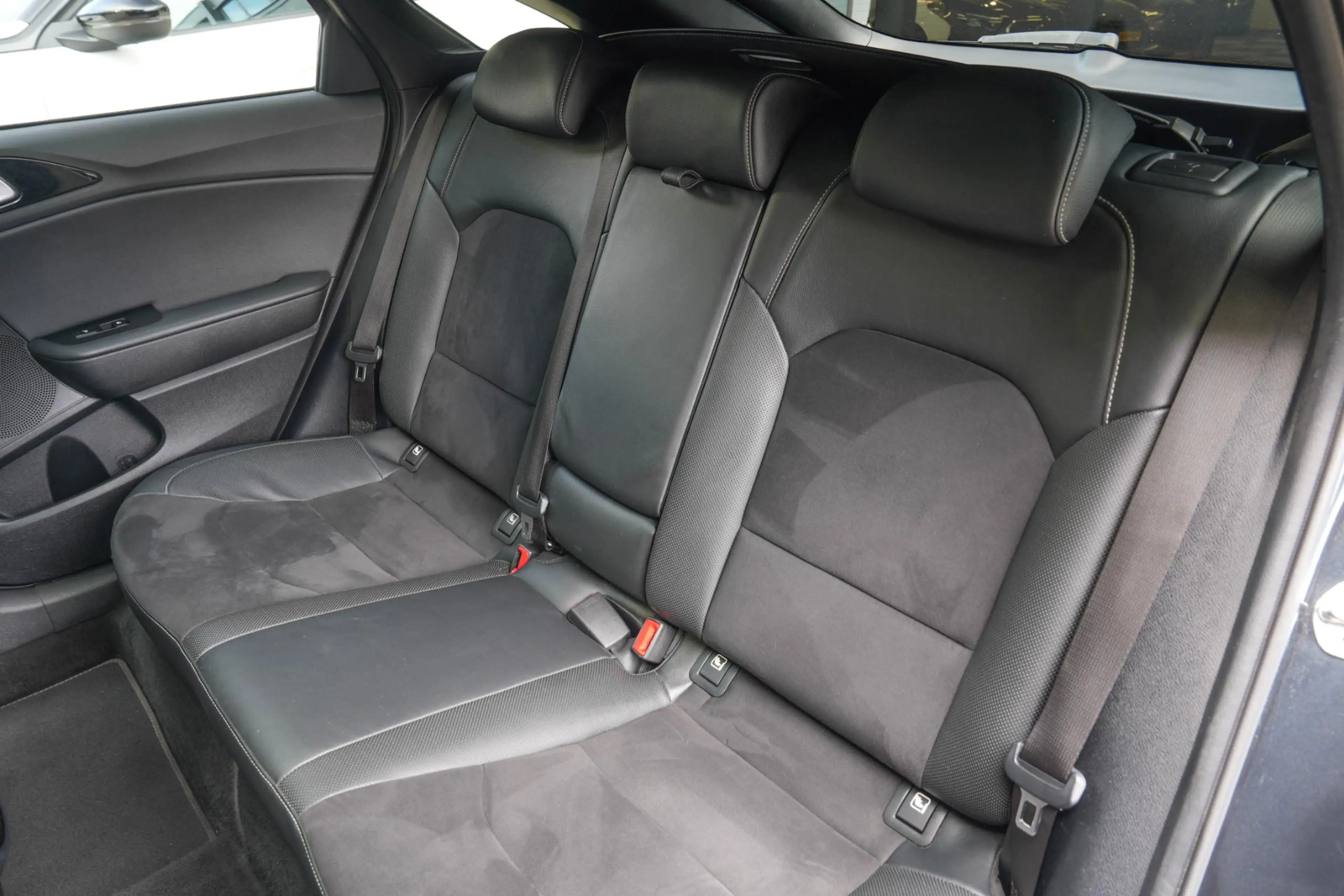 Kia ProCeed / pro_cee'd 1.4 T-GDI GT-PlusLine | Panorama | Carplay | Camer — photo 32