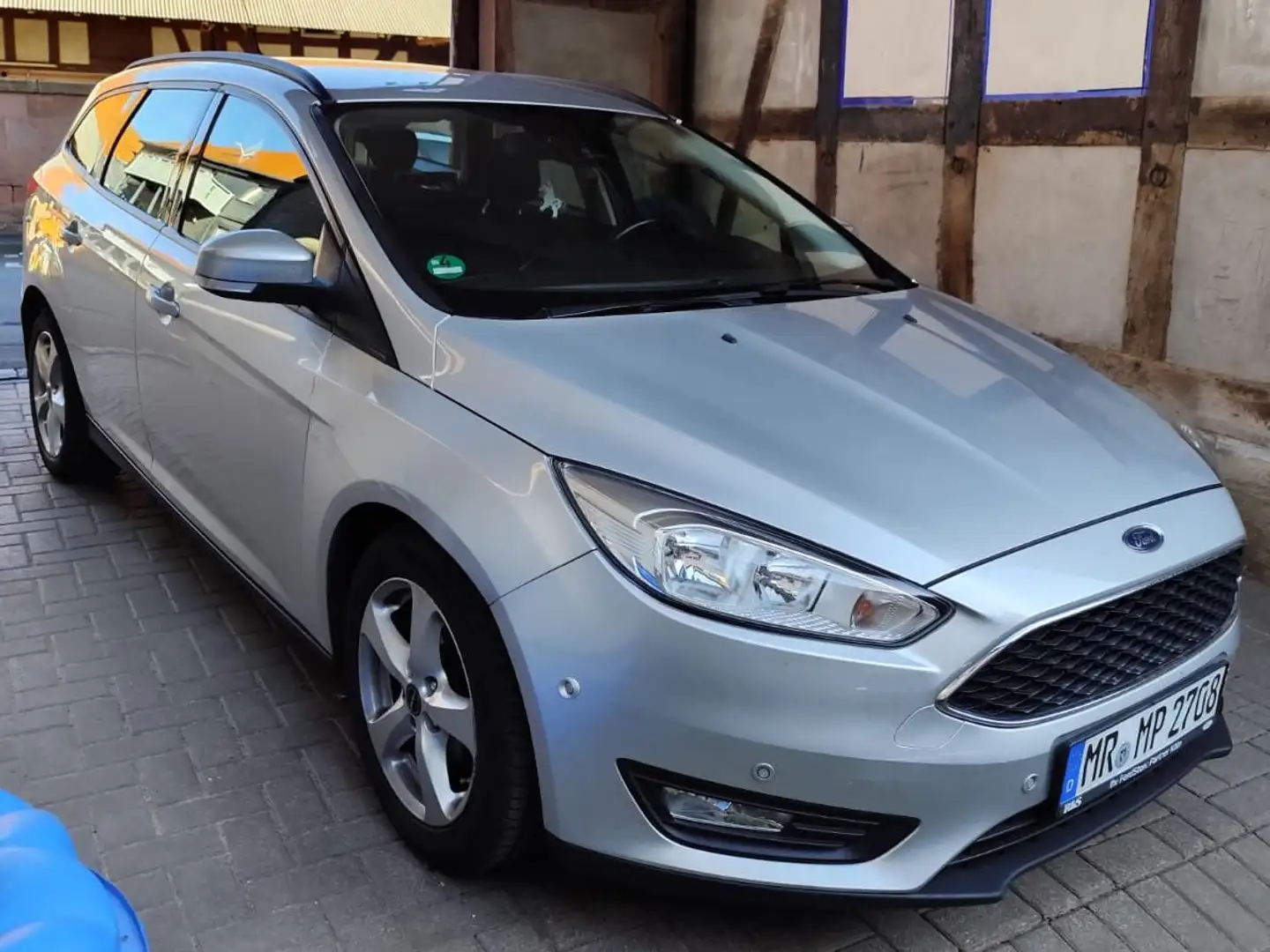 Ford Focus Focus Turnier Turnier 1.0 ECO Business Edition Grau - 1