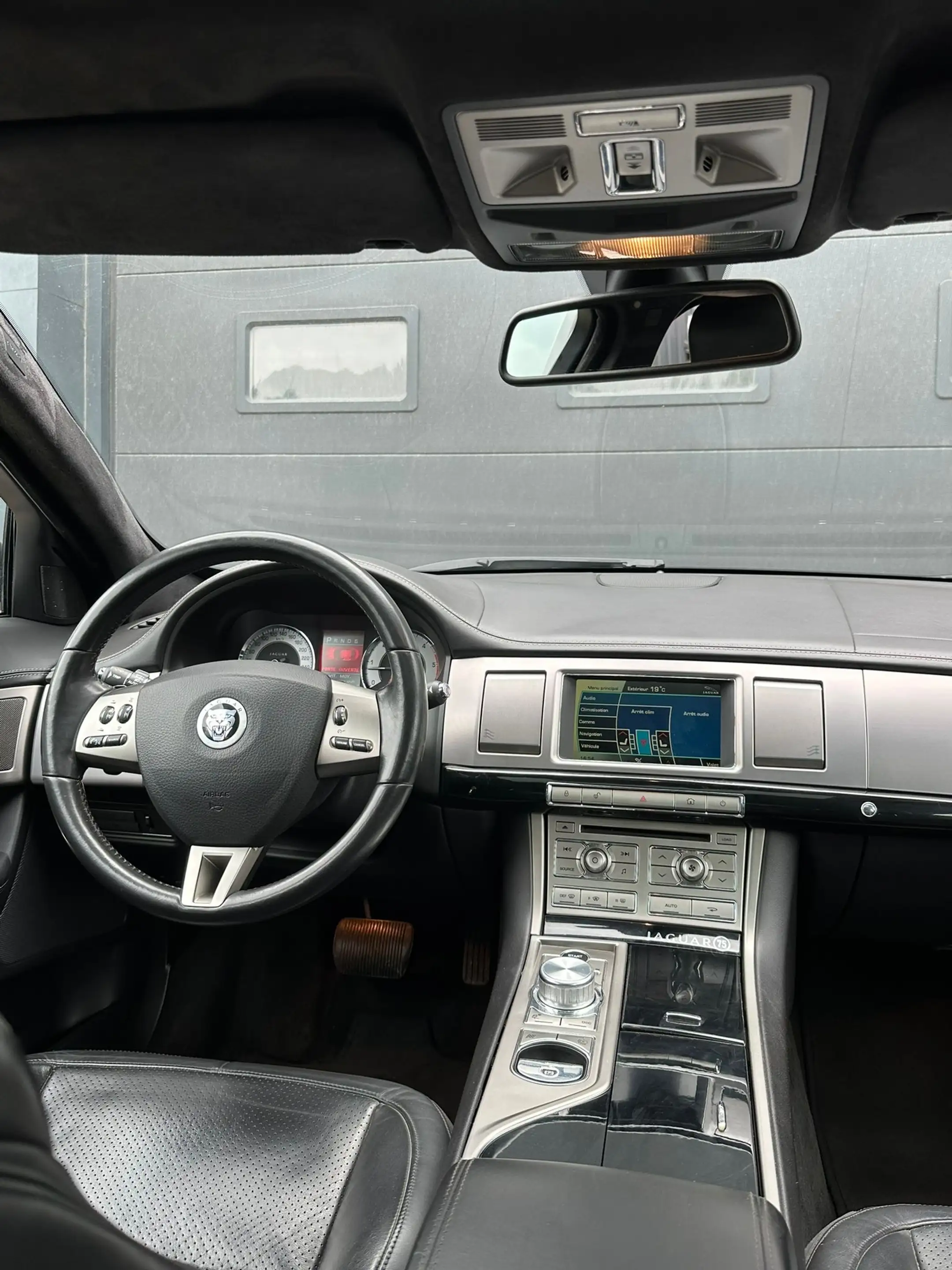 Jaguar XF XF 3.0 Turbo V6 Premium Luxury DPF — photo 7