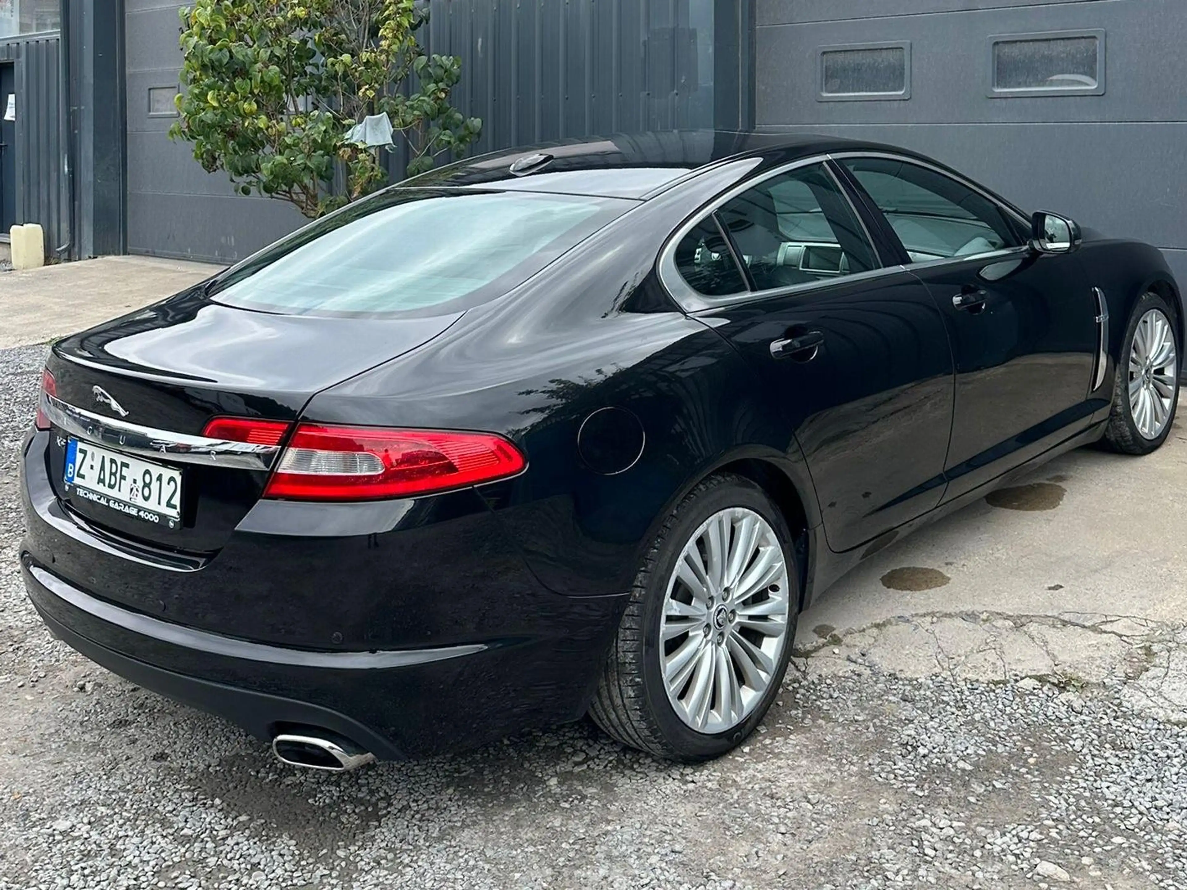Jaguar XF XF 3.0 Turbo V6 Premium Luxury DPF — photo 5