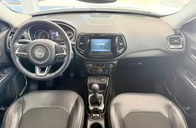 Jeep Compass view 12