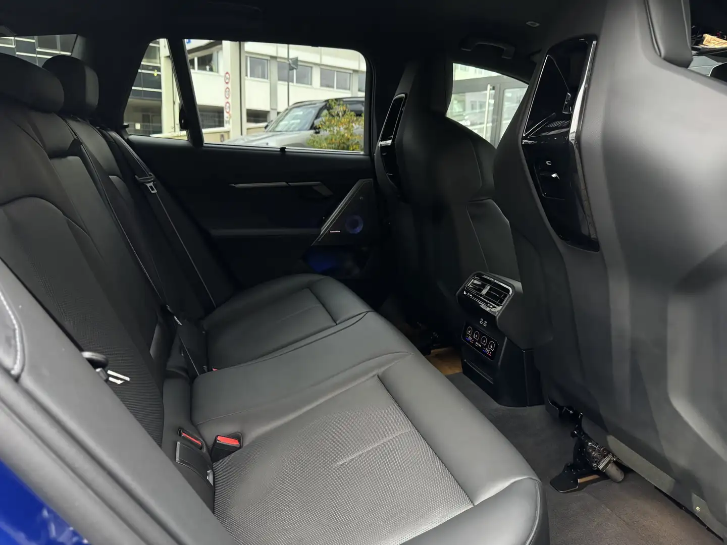 BMW M5 Touring M Drivers DA Prof PA+ B&W AHK Sitzbl. Blau - 2