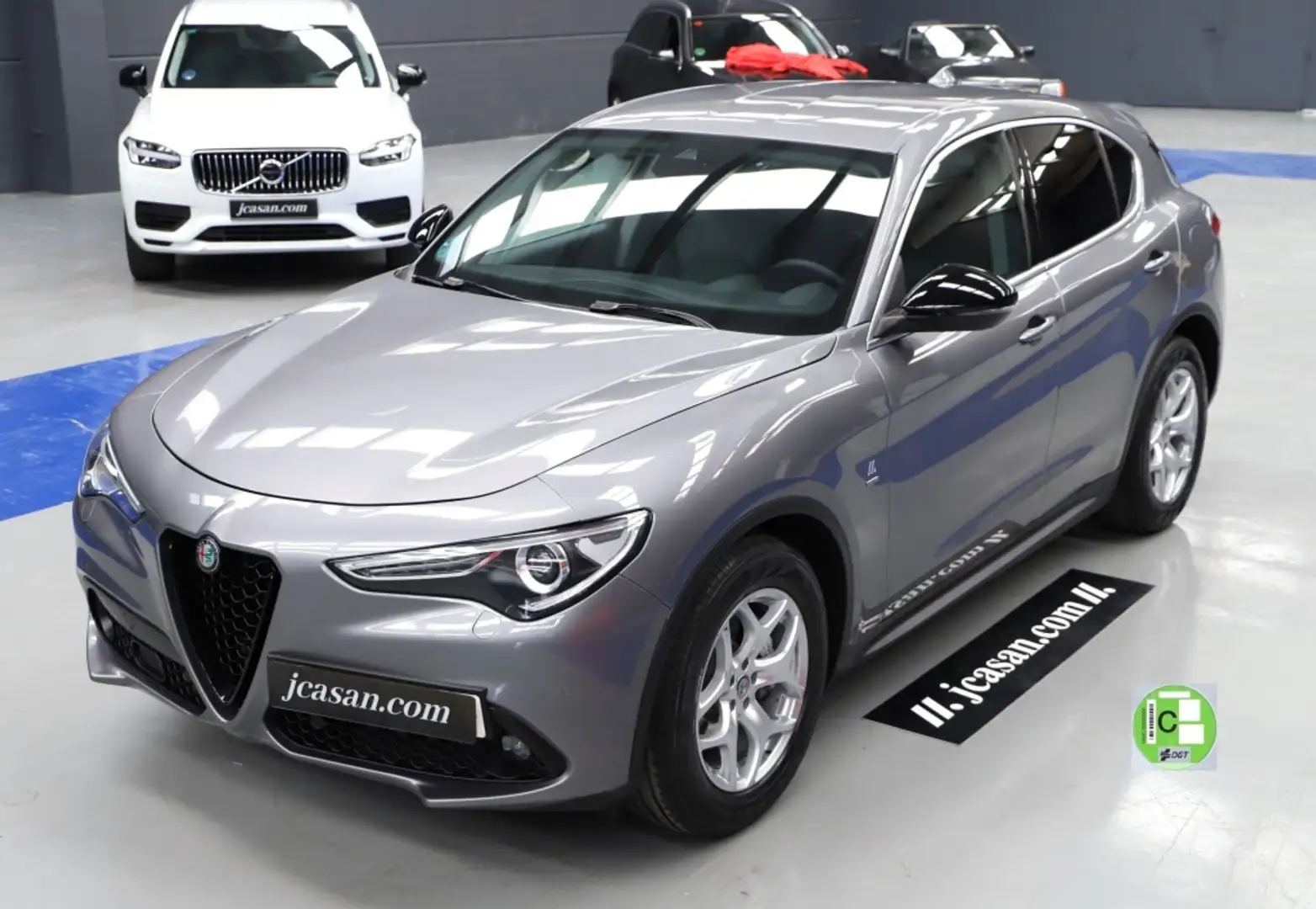 Alfa Romeo Stelvio 2.2 Executive RWD Aut. 160 Grau - 1