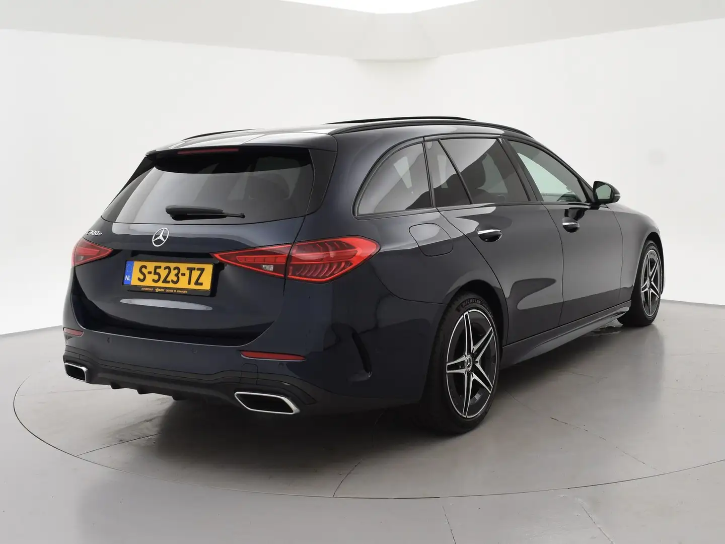 Mercedes-Benz C 300 Estate 300e 313 PK HYBRID AMG LINE NIGHT + HEAD-UP Blauw - 2