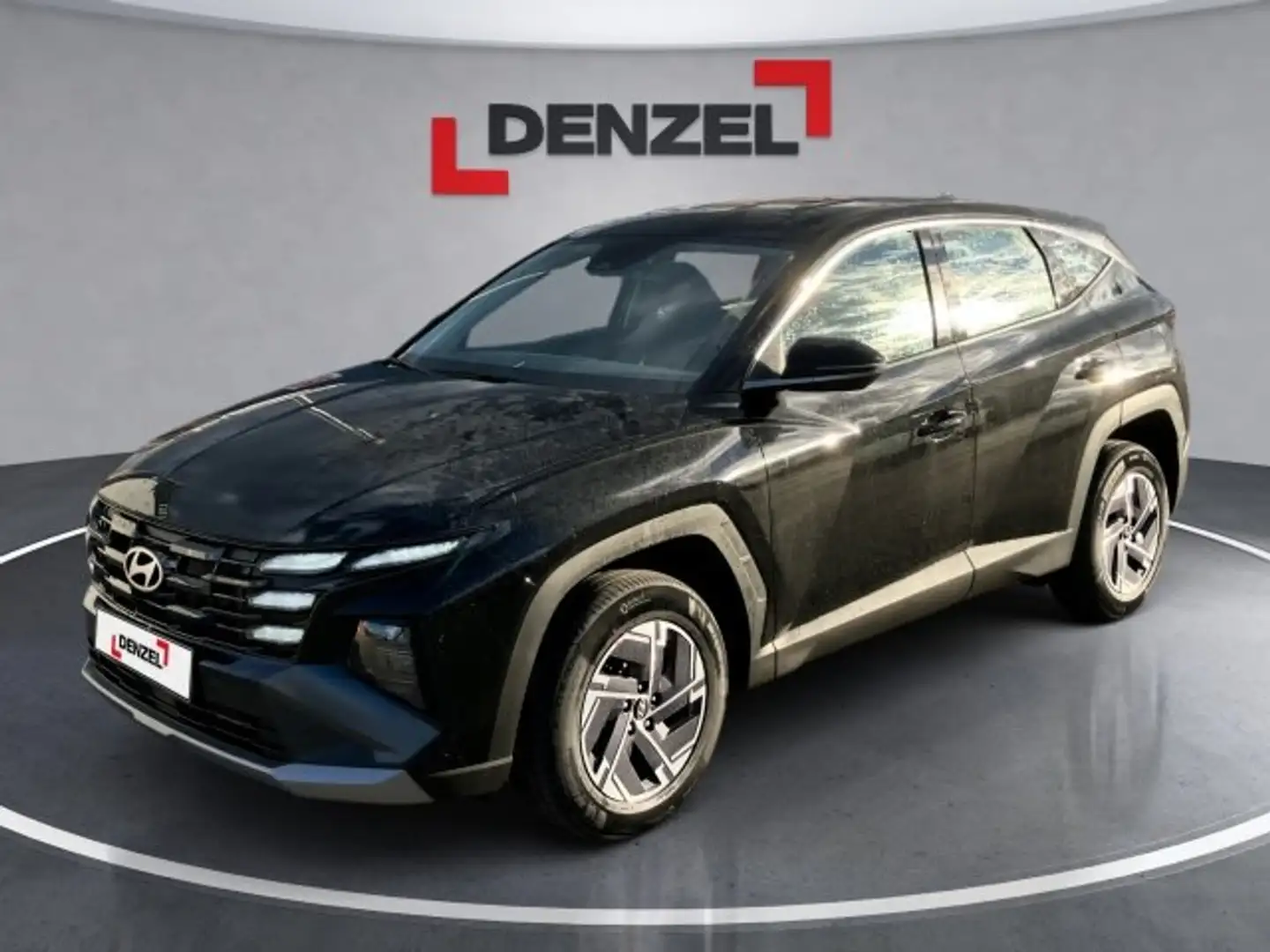 Hyundai TUCSON NX4 Smart Line 1,6 T-GDi HEV 2WD Schwarz - 1