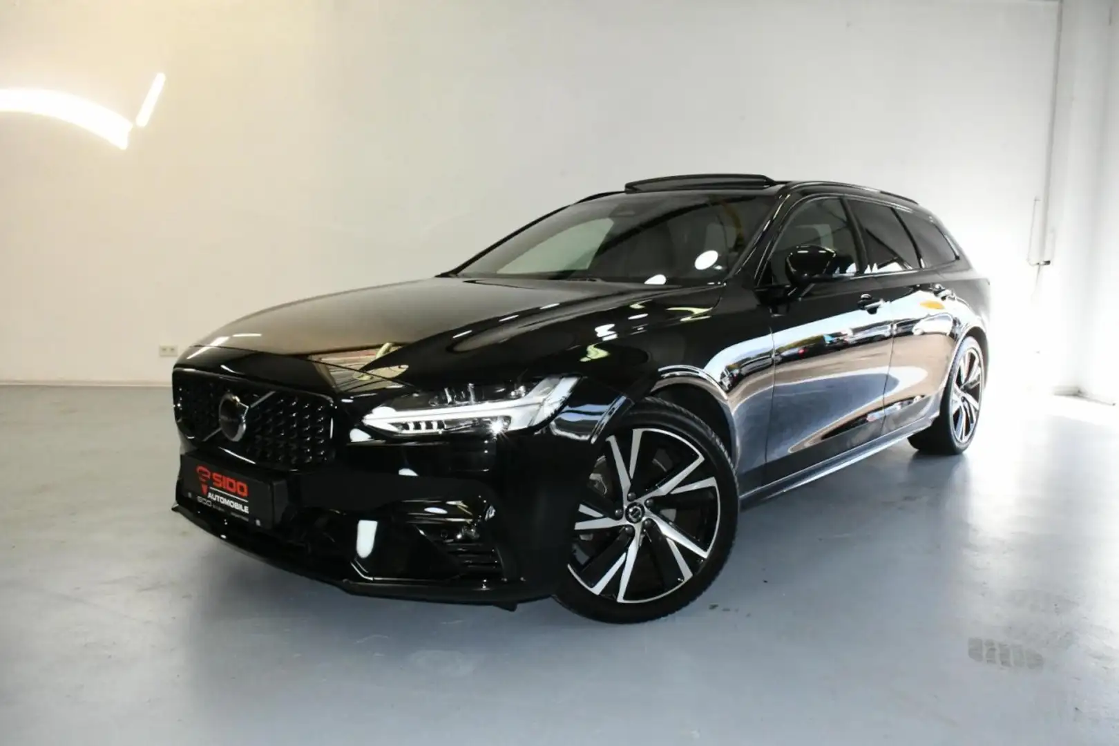 Volvo V90 B4 Plus Bright ACC*PANO*H&K*AHK*BLIS*MEMO*BT Noir - 1