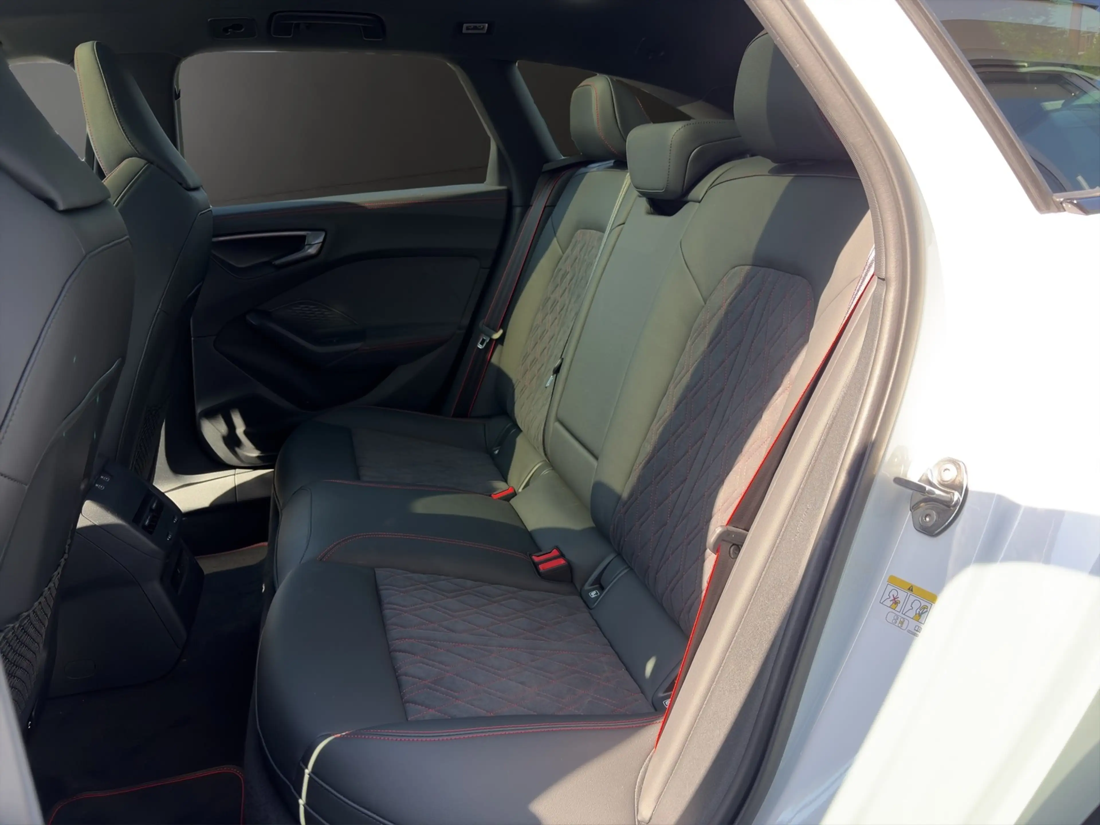 Audi A5 Avant e-hybrid quattro S line AHK+Pano+Matrix — photo 13