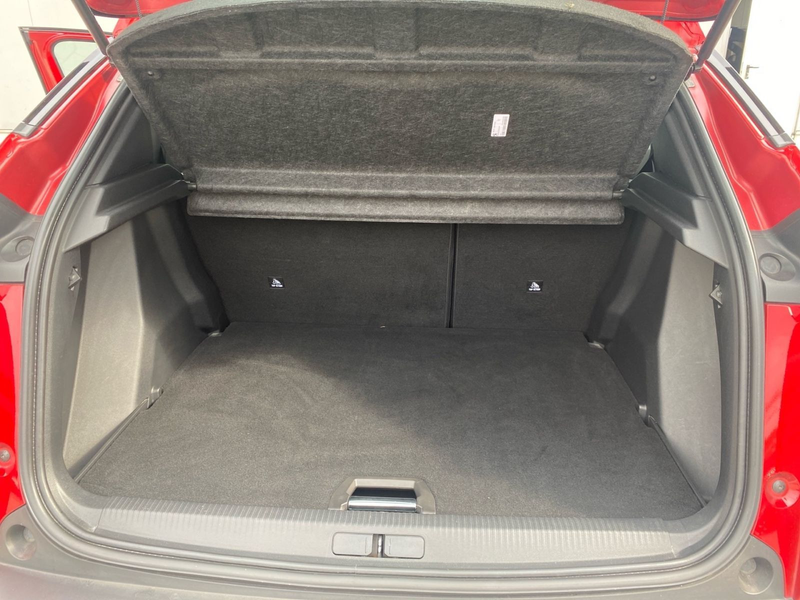 Peugeot 2008 1.2 PureTech 130 Allure *Pano*360'*GJR*Alu* — photo 15