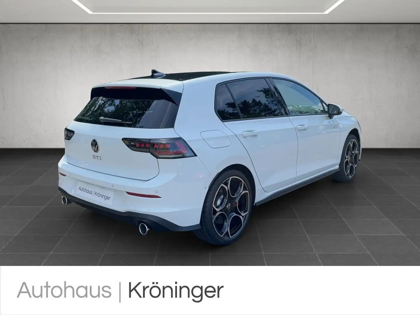 Volkswagen Golf VIII GTI 2.0 TSI DSG AHK Harman Pano Area Weiß - 2