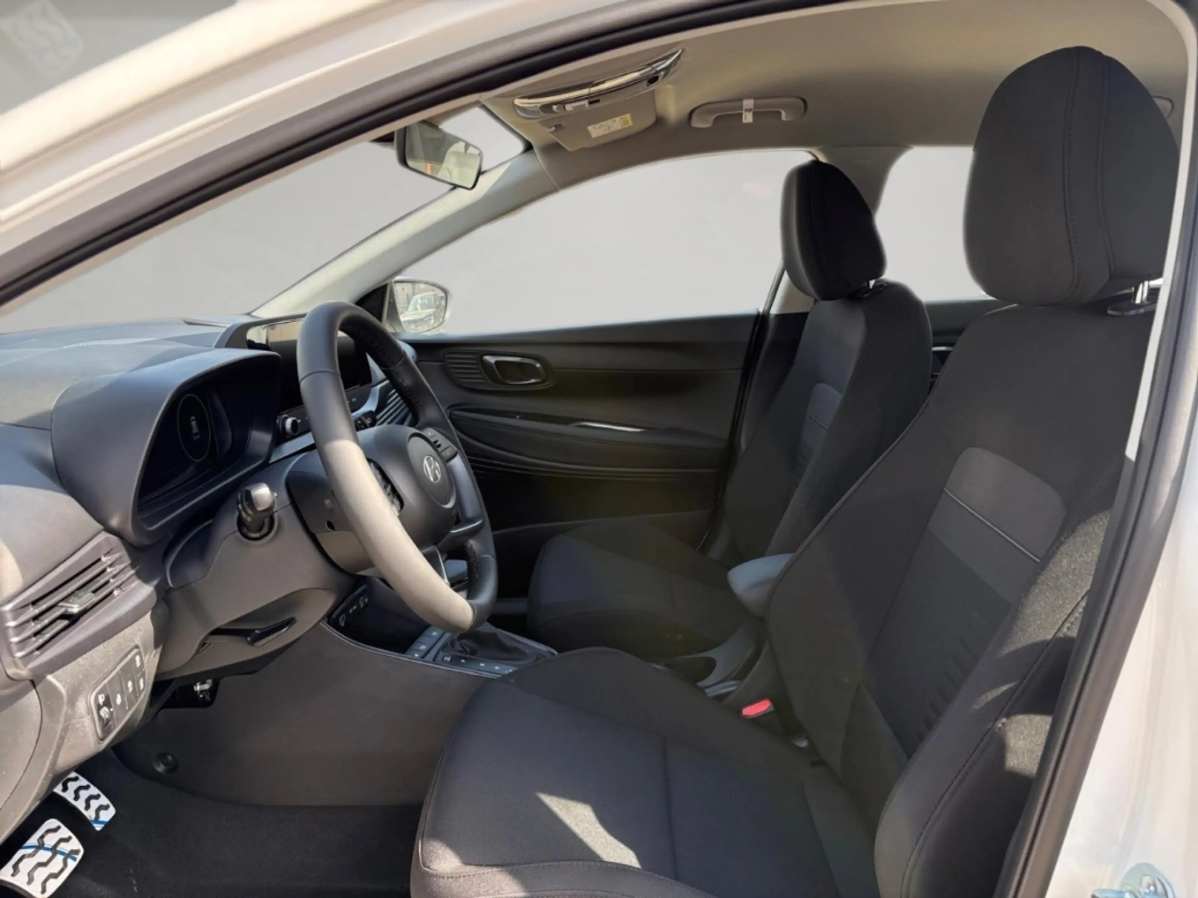 Hyundai BAYON 1.0 T-GDI Trend Komfort-Paket*LED*Keyless*Carplay — photo 8