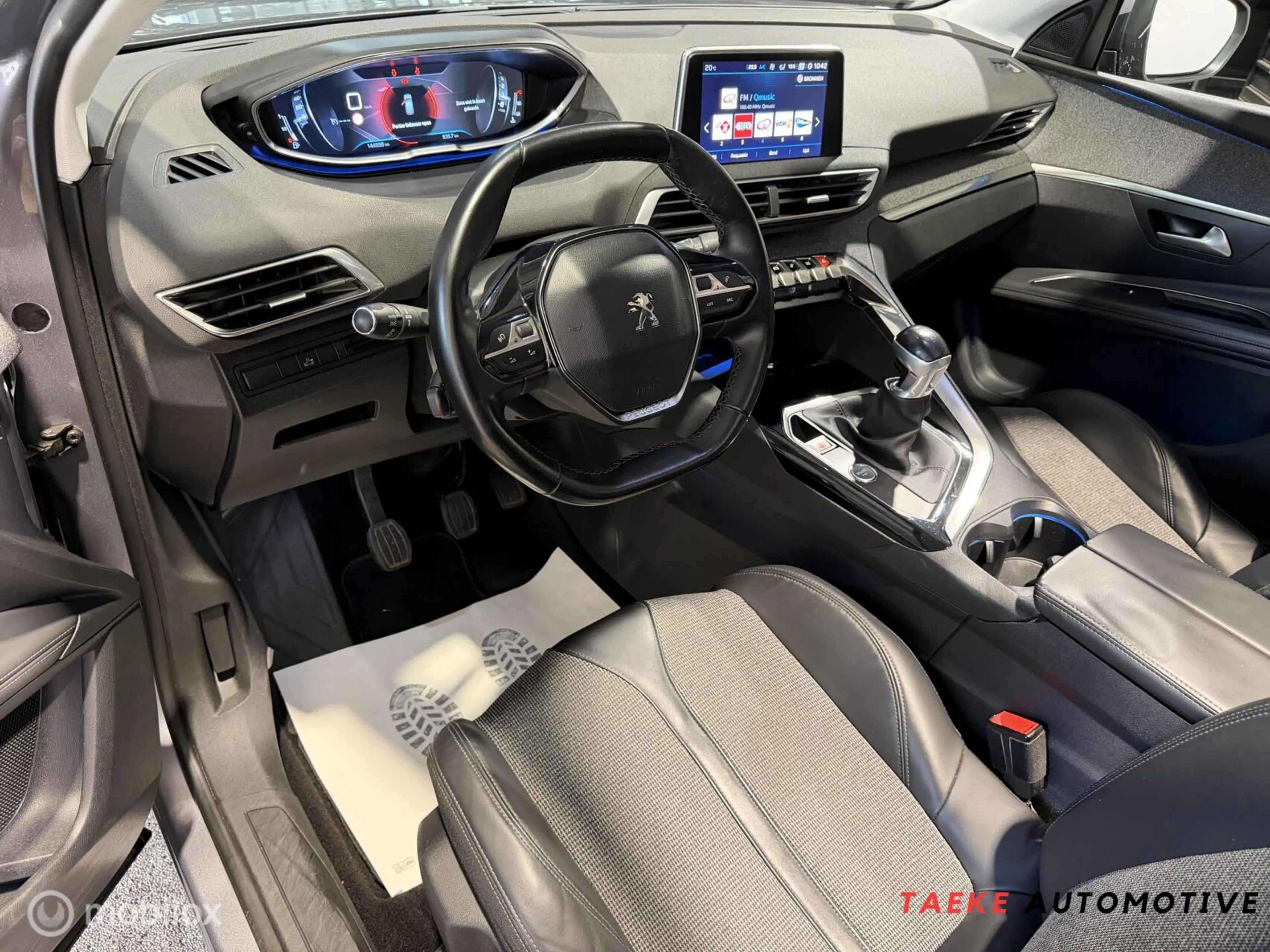 Peugeot 3008 1.2 PureTech Blue Lease Premium PANO/CAME/CLIMA — photo 15