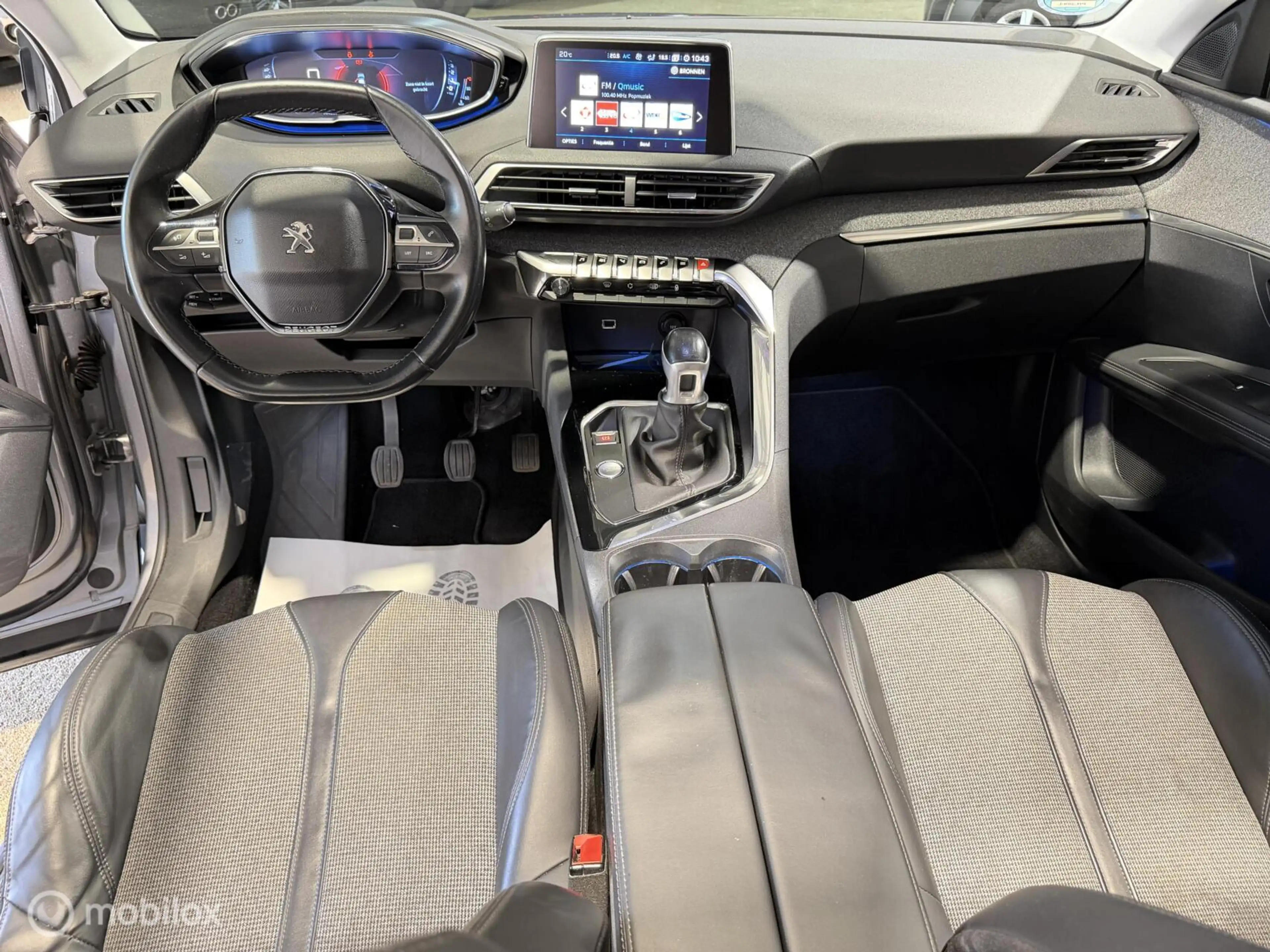 Peugeot 3008 1.2 PureTech Blue Lease Premium PANO/CAME/CLIMA — photo 22